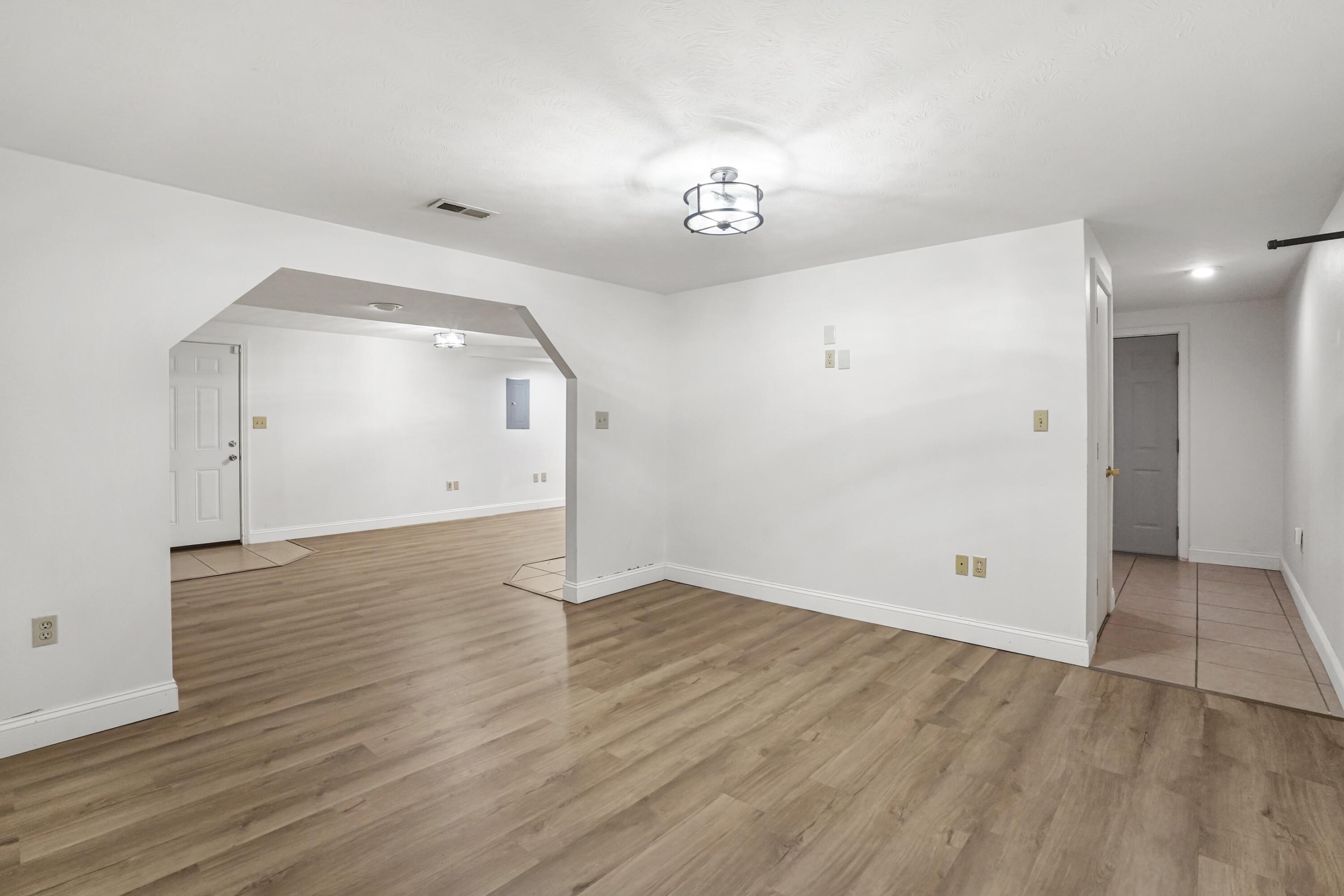 612 Woodview Drive