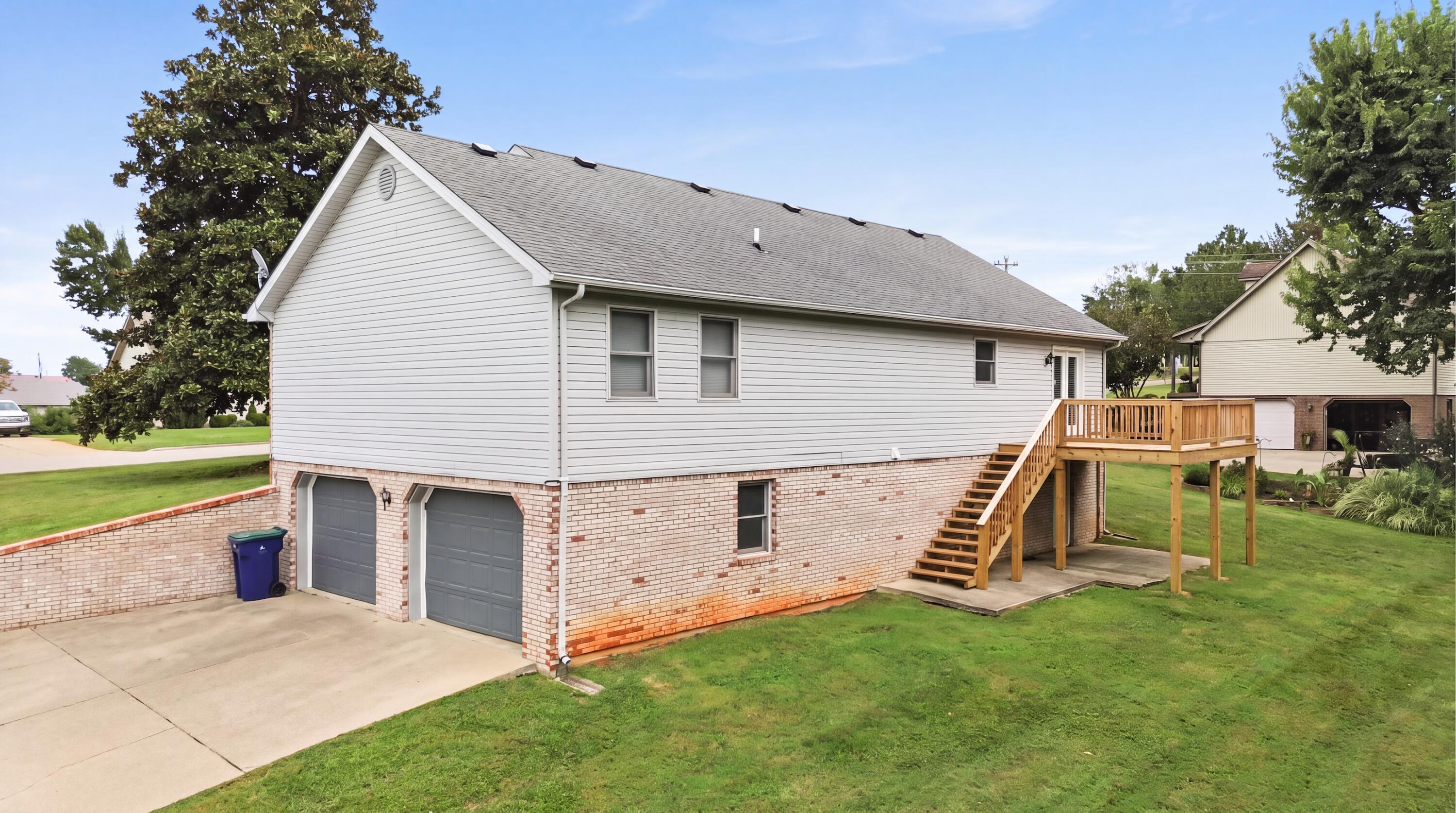 612 Woodview Drive