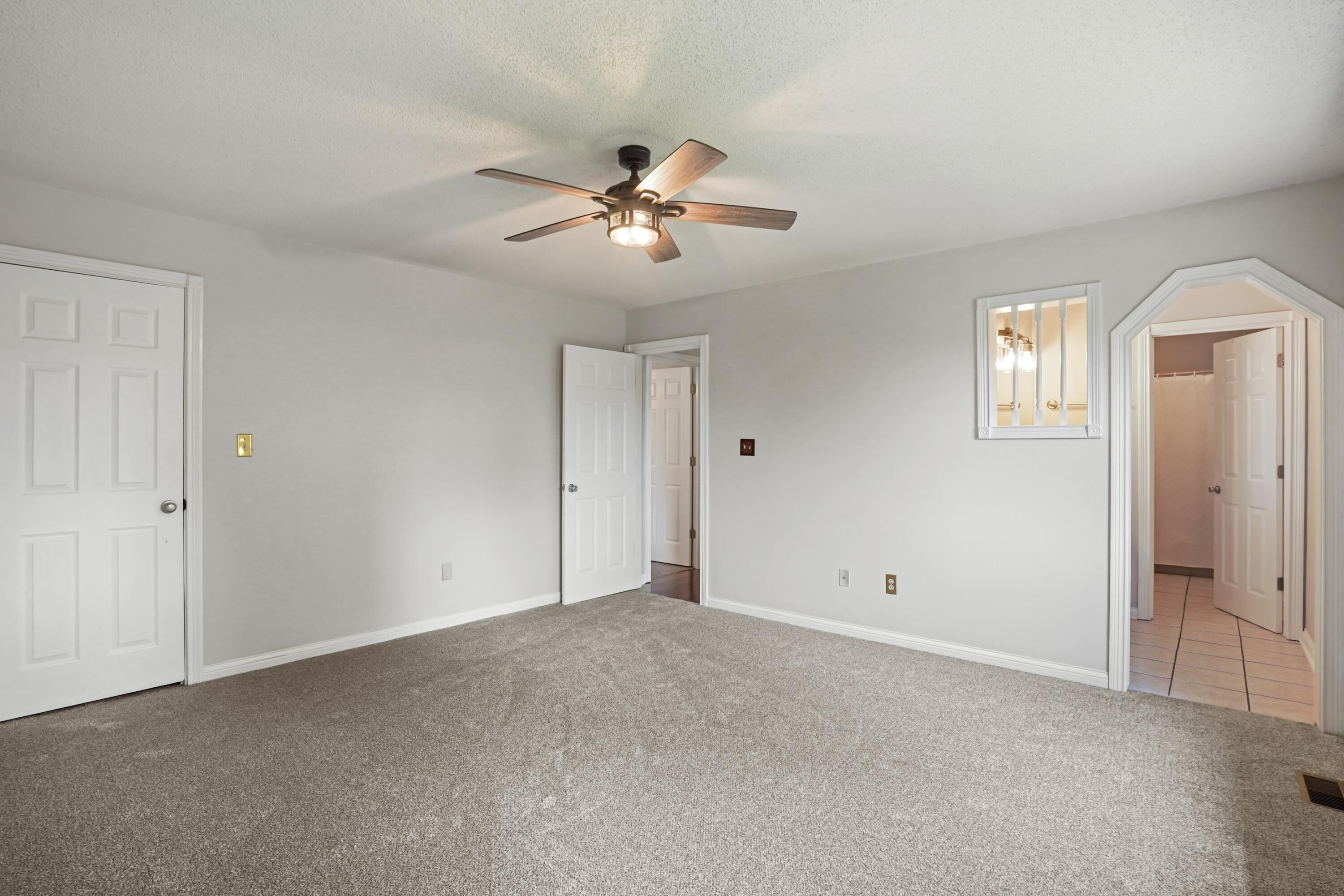 612 Woodview Drive