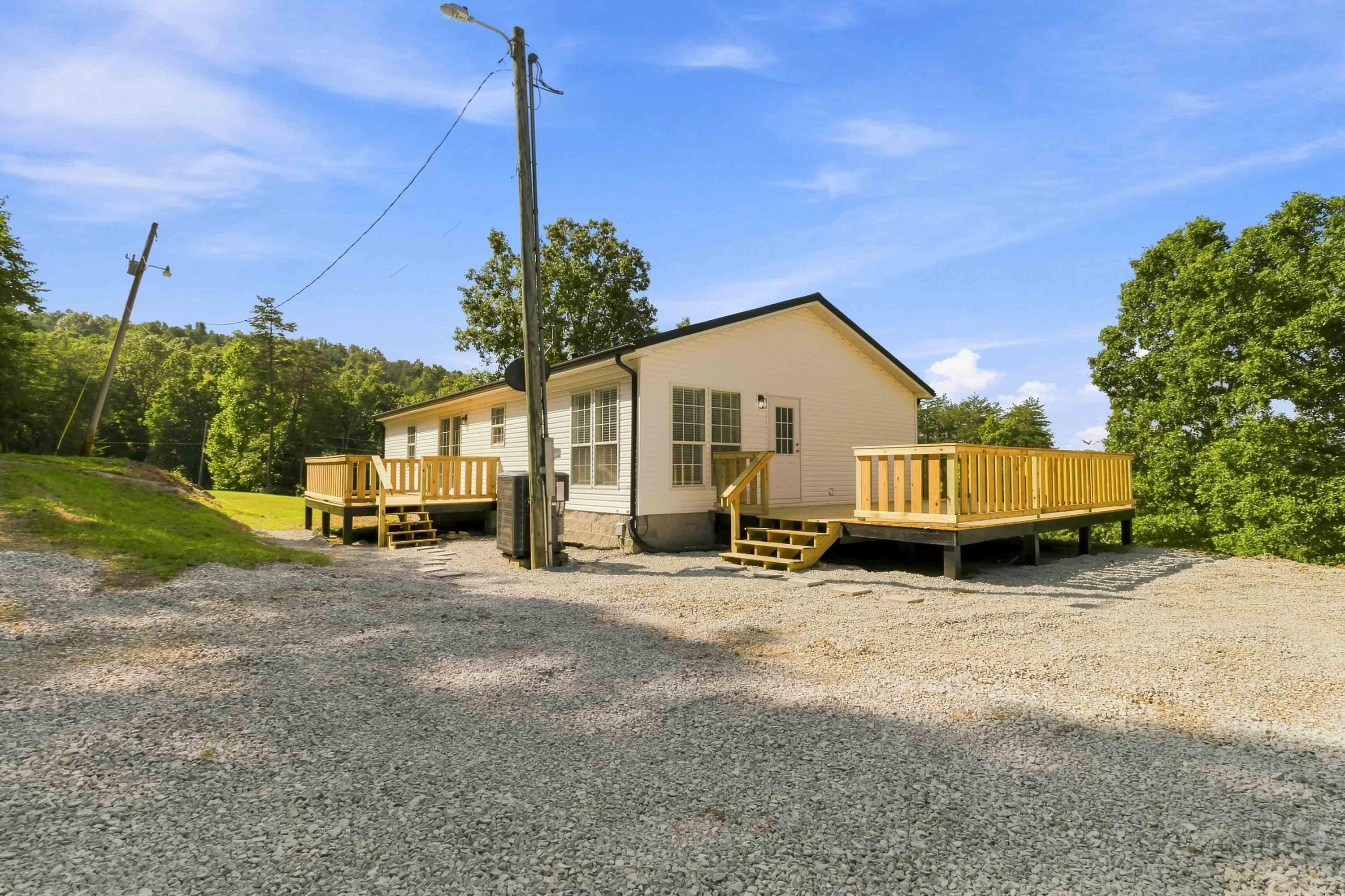 144 R.L Colyer Road