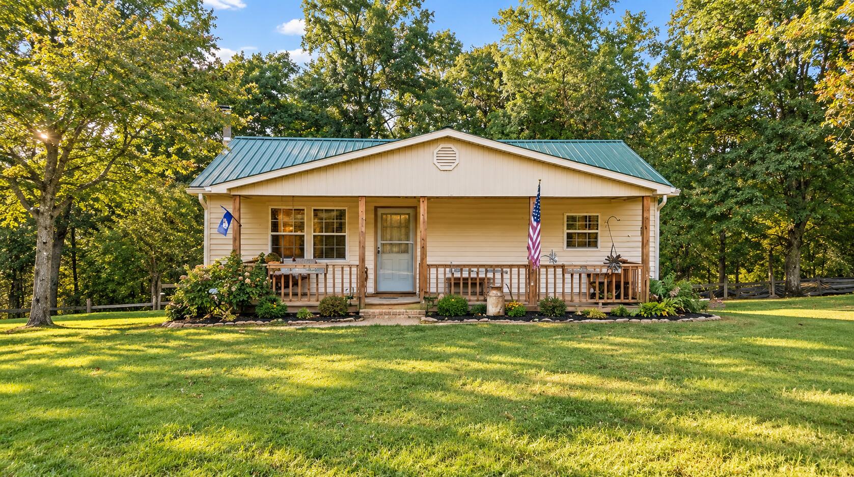 8546 Highway 1363