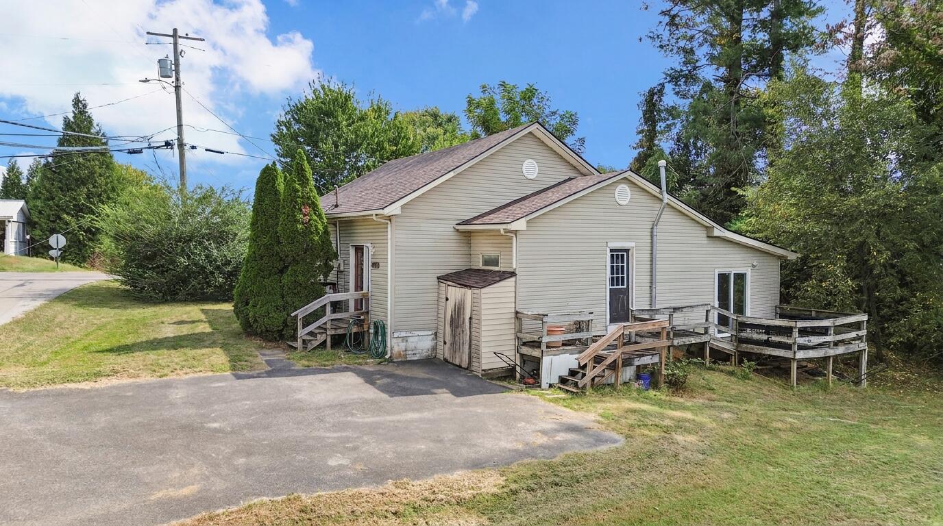 118 Beecher Street