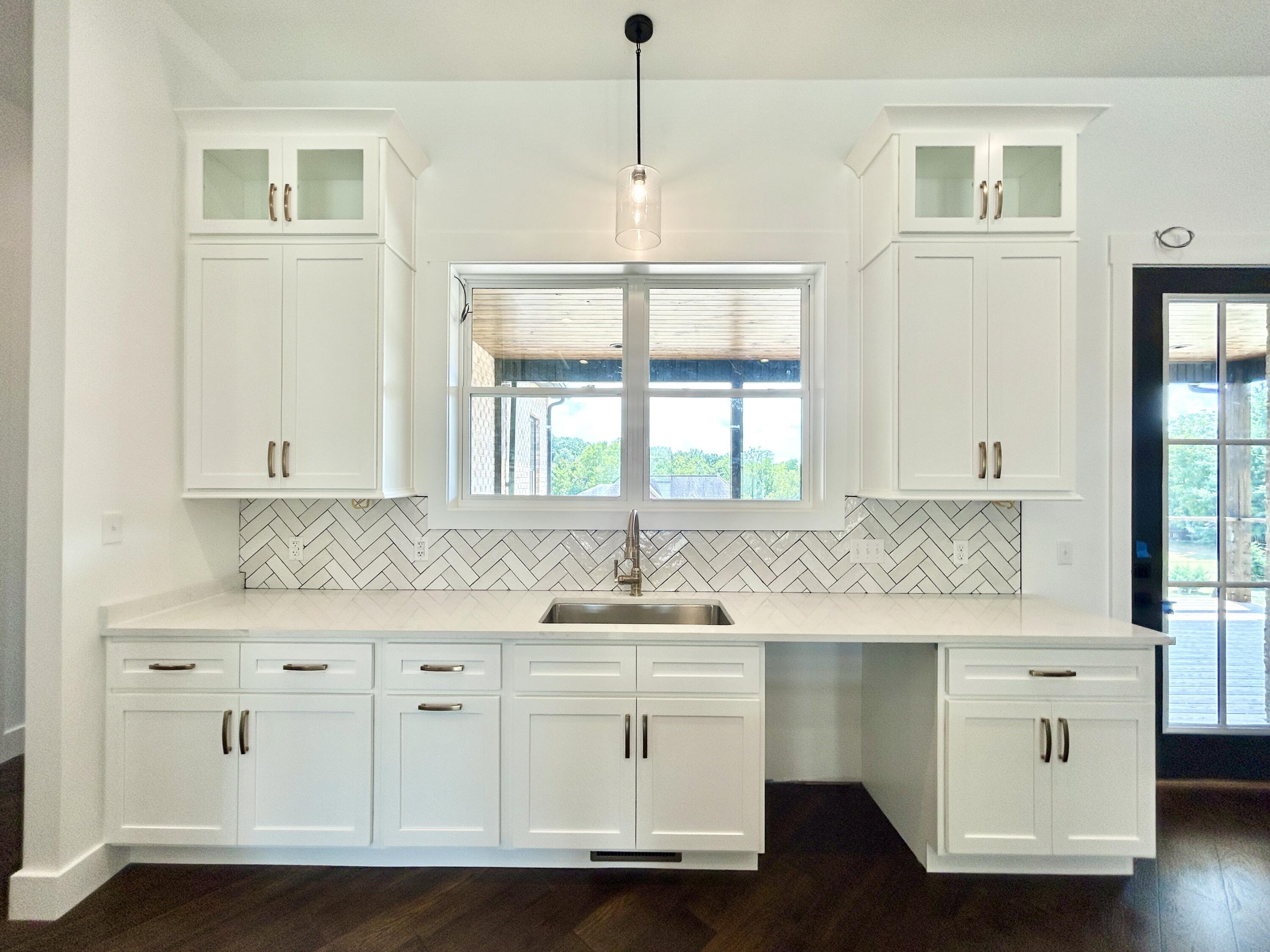 442 Woods Edge Drive