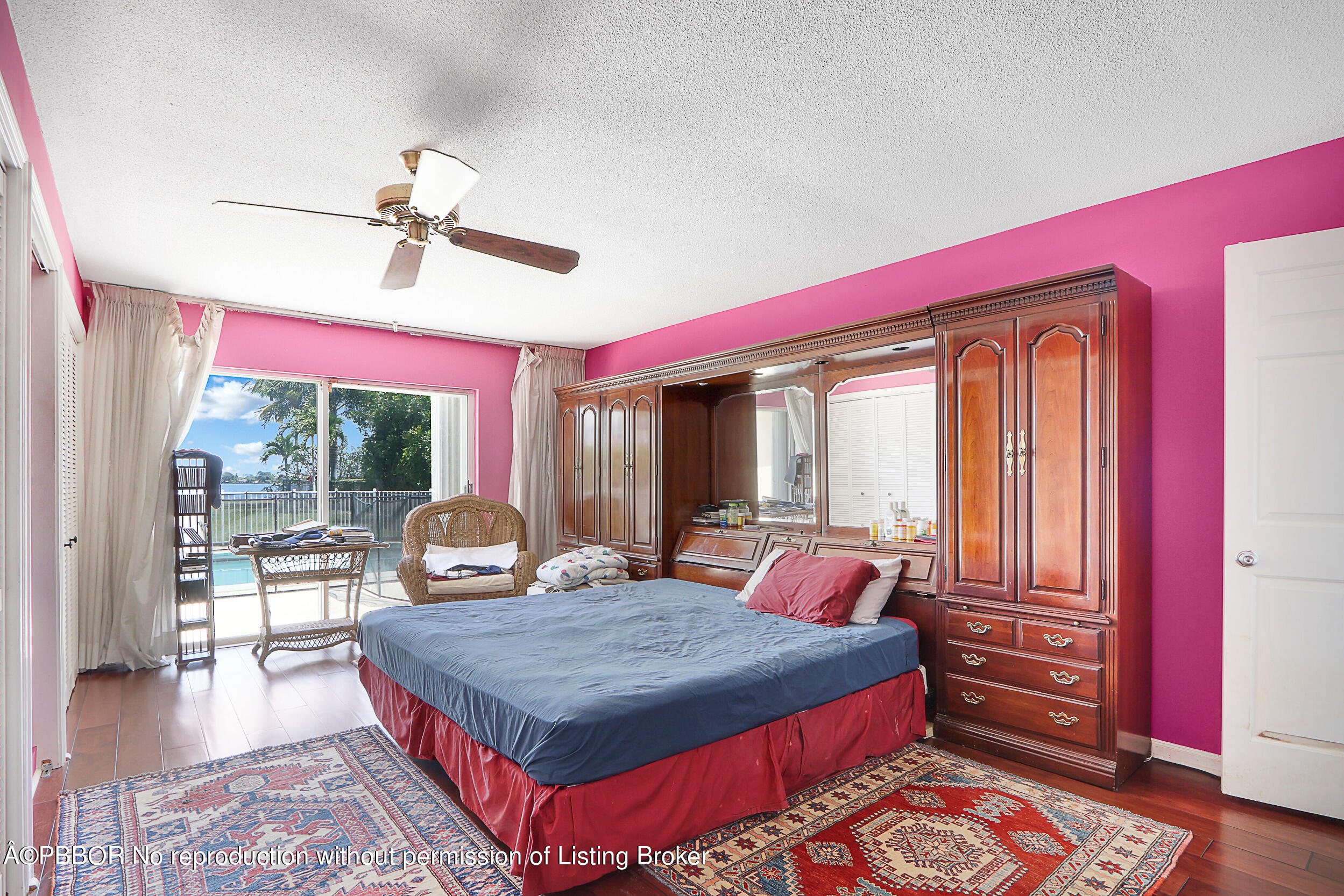 8 Interlachen Circle