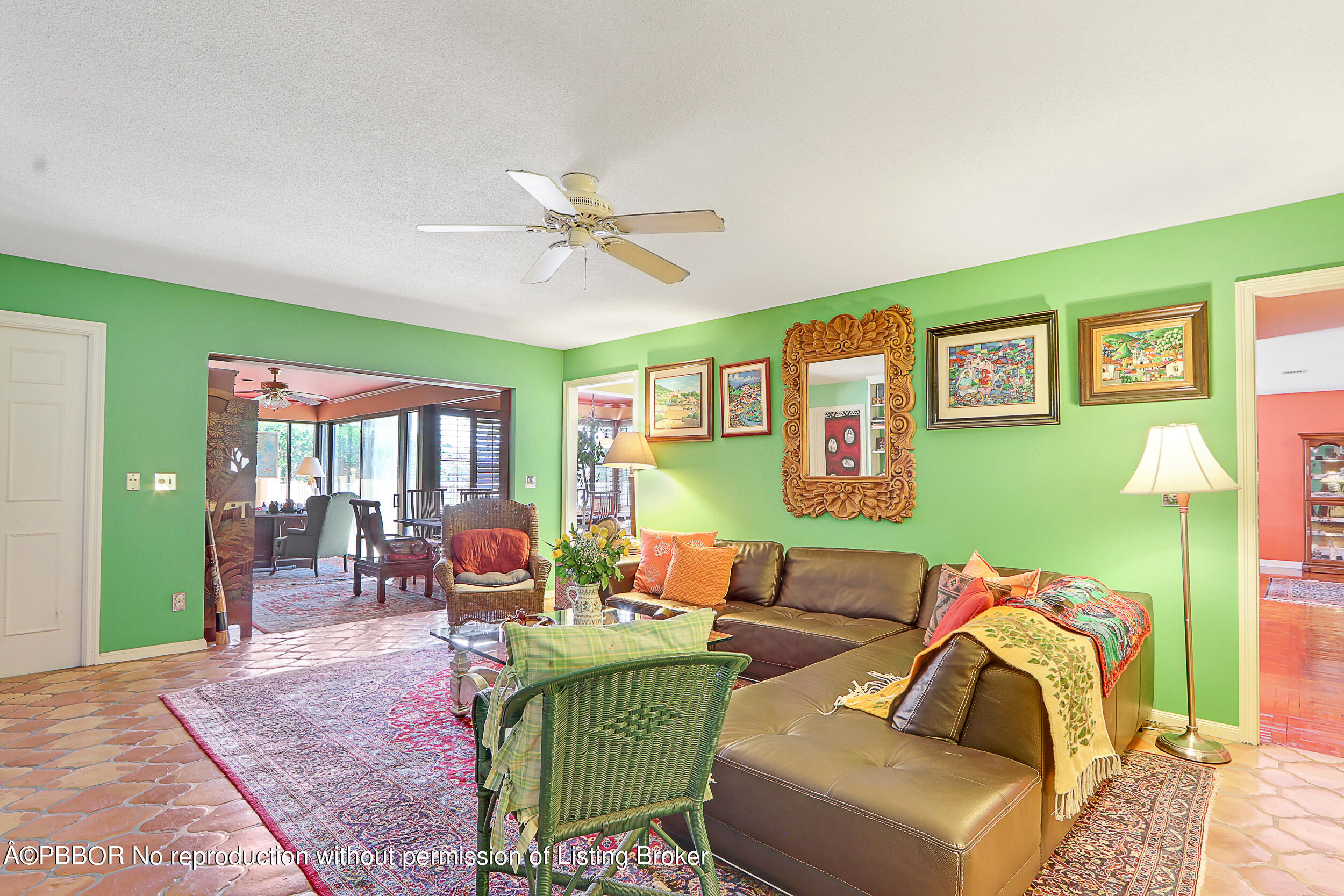 8 Interlachen Circle