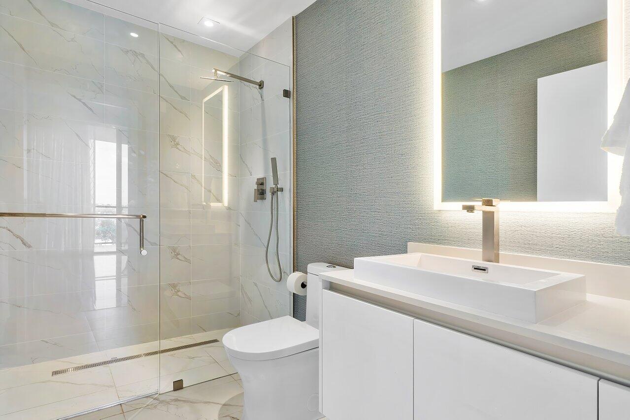 3100 N Ocean Drive 606