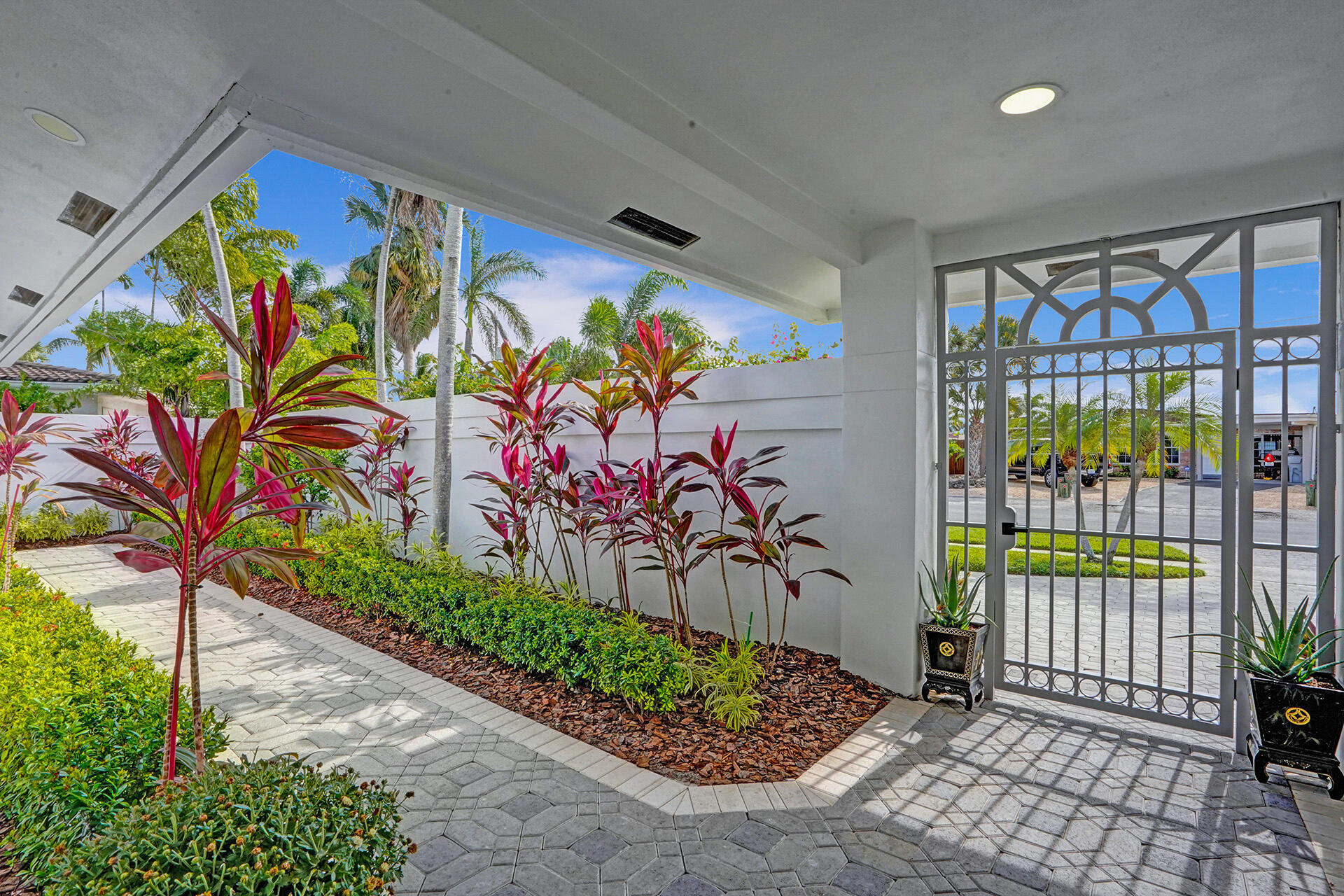 201 SE 11th Street