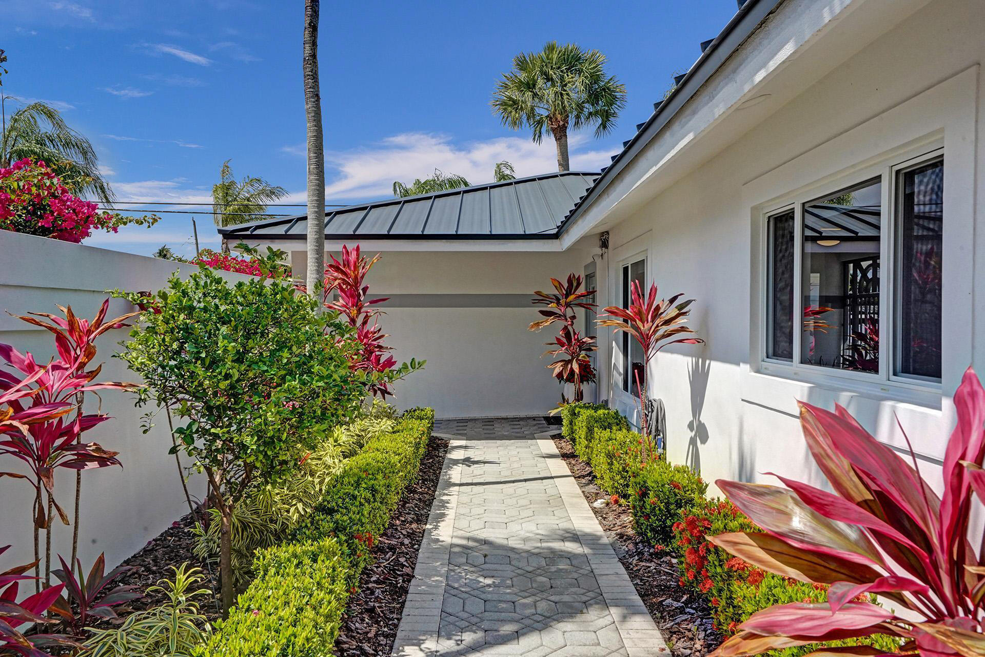 201 SE 11th Street