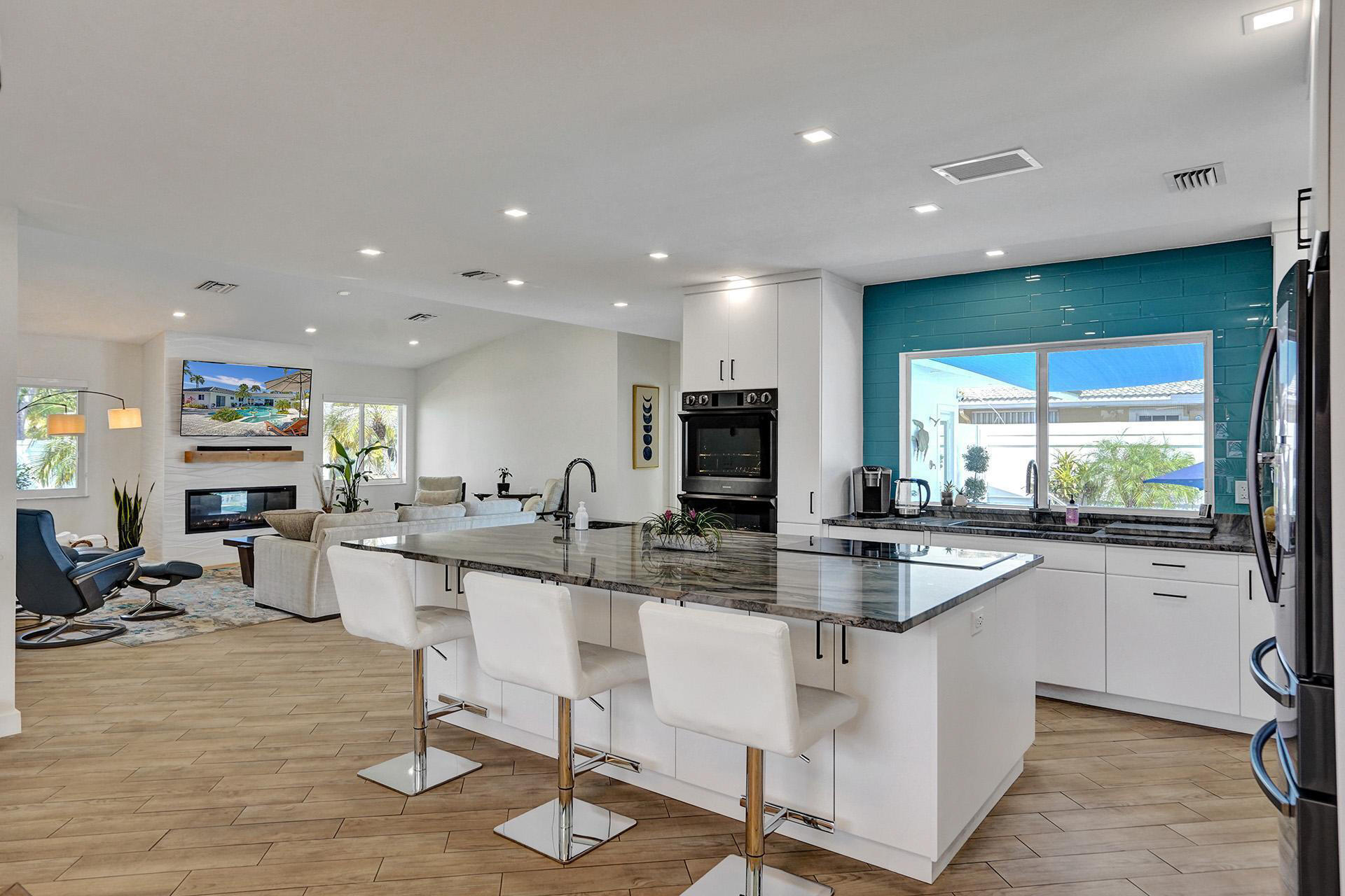 201 SE 11th Street