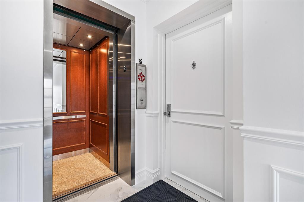 550 S Ocean Boulevard Unit: 203  D