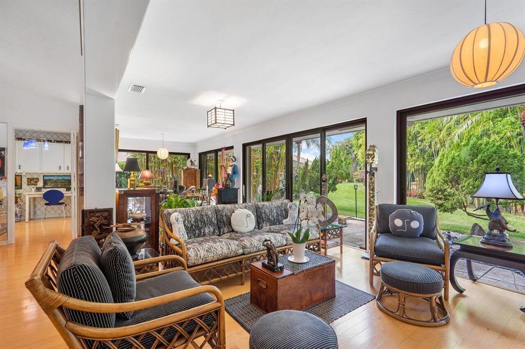 3595 Royal Tern Circle