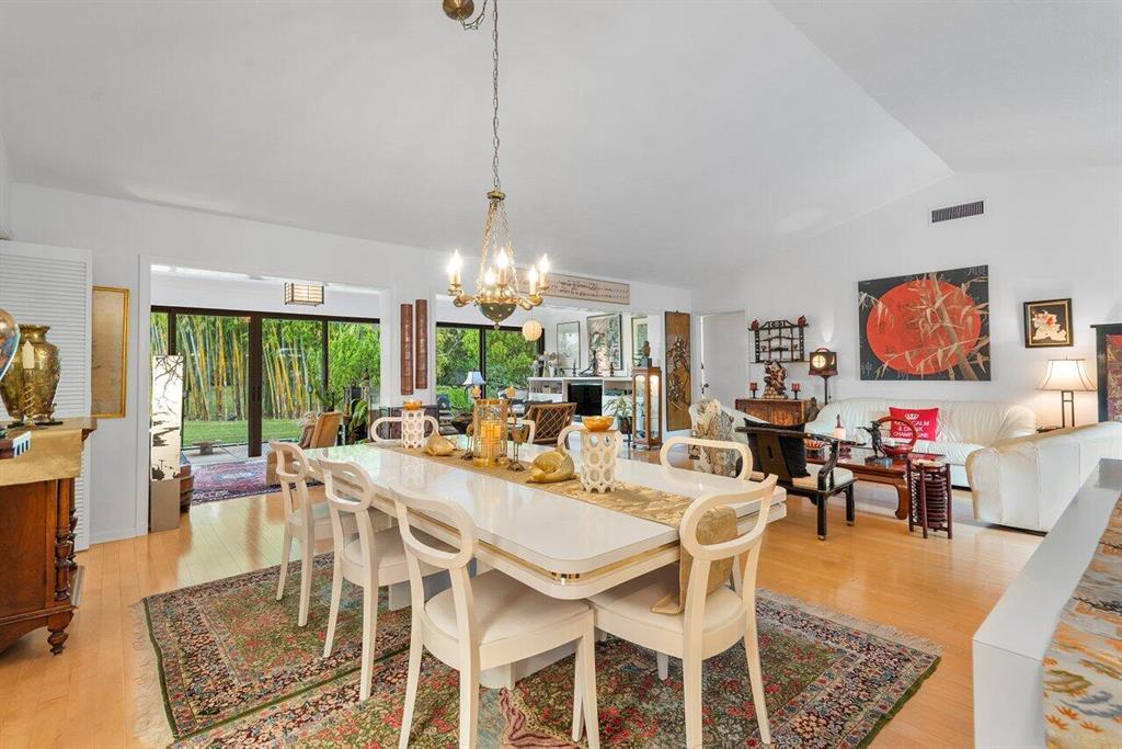 3595 Royal Tern Circle