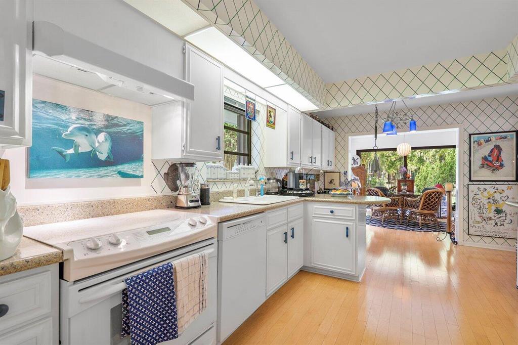 3595 Royal Tern Circle