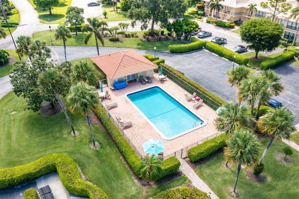 4595 Kittiwake Court