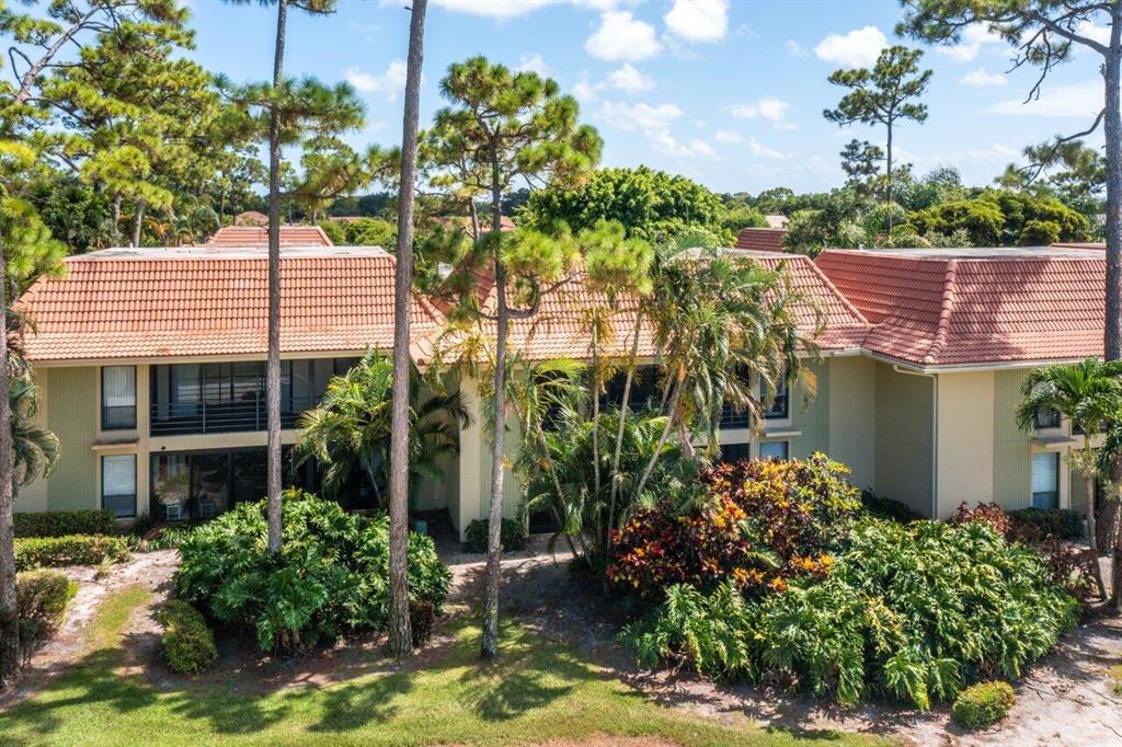 4595 Kittiwake Court