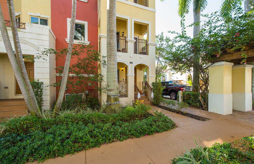1910 Coastal Bay Boulevard