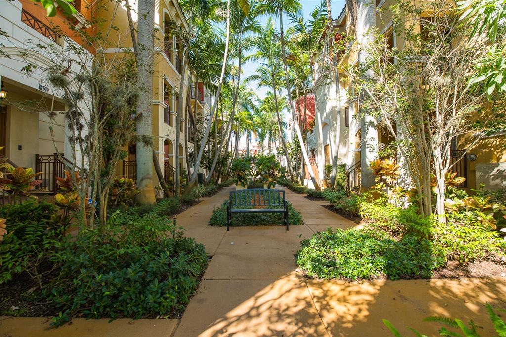1910 Coastal Bay Boulevard