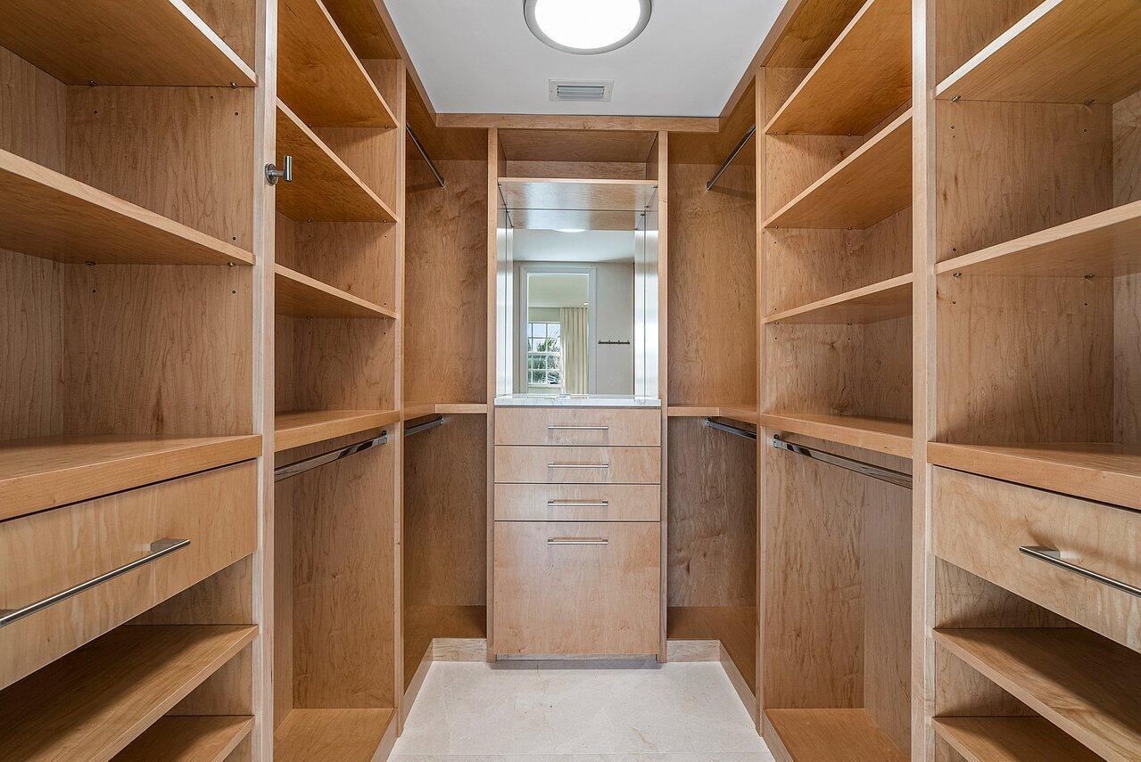 127 Peruvian Avenue Unit: 301