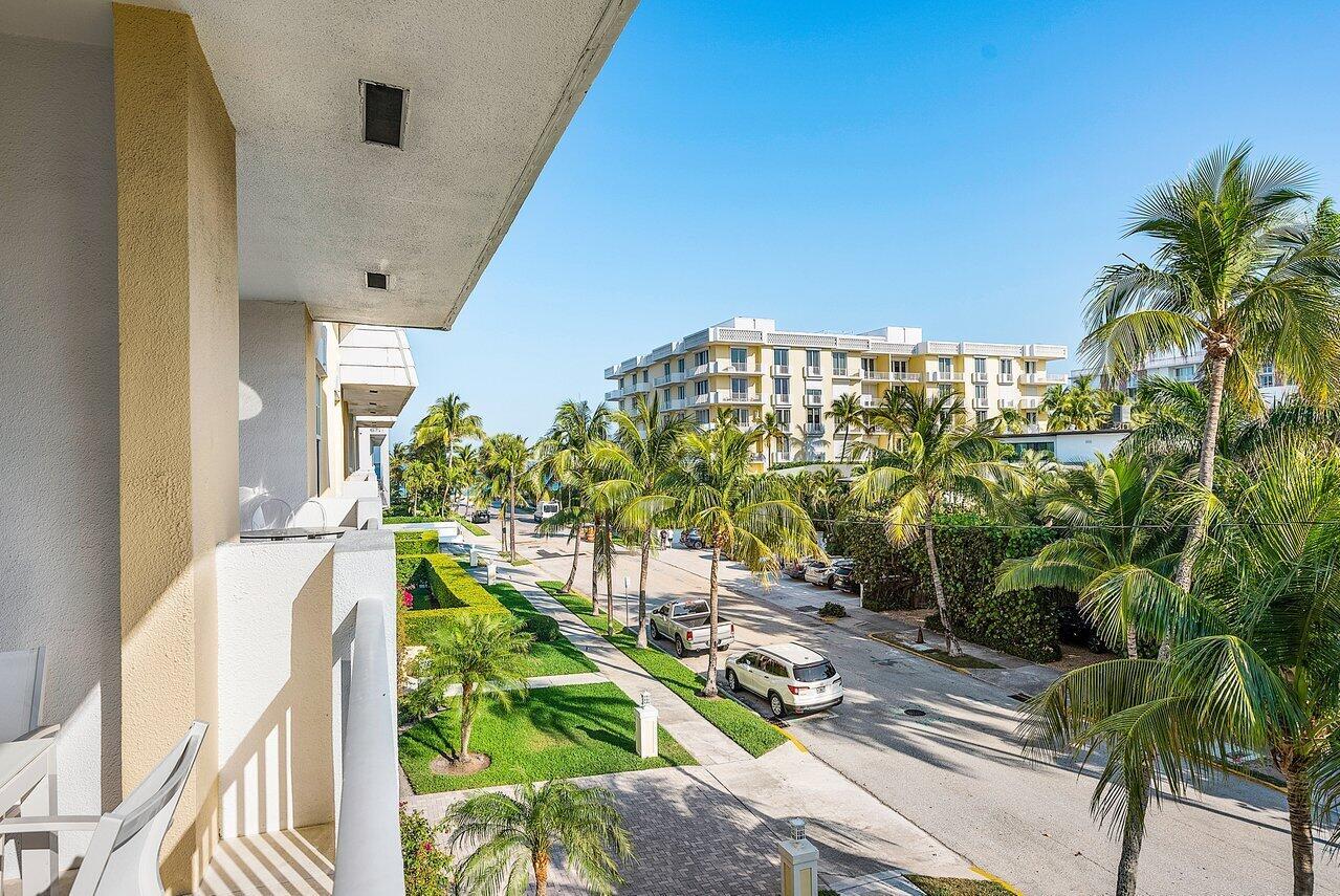127 Peruvian Avenue Unit: 301