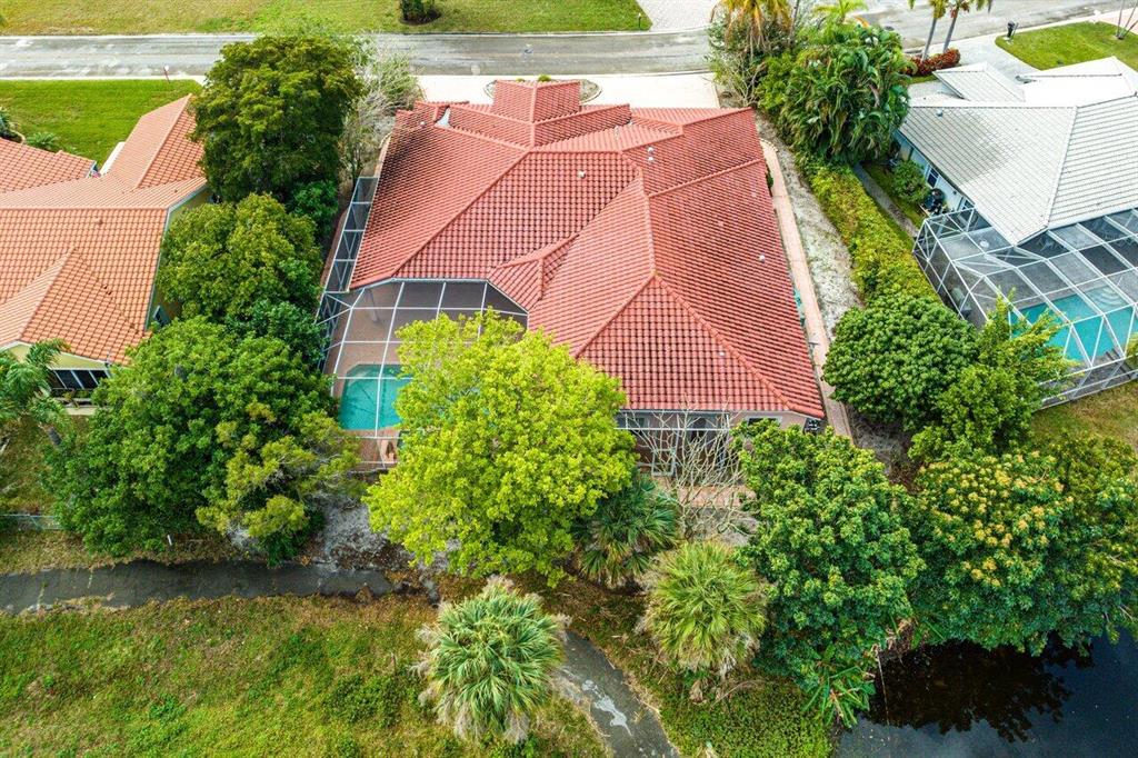 4817 Bucida Road