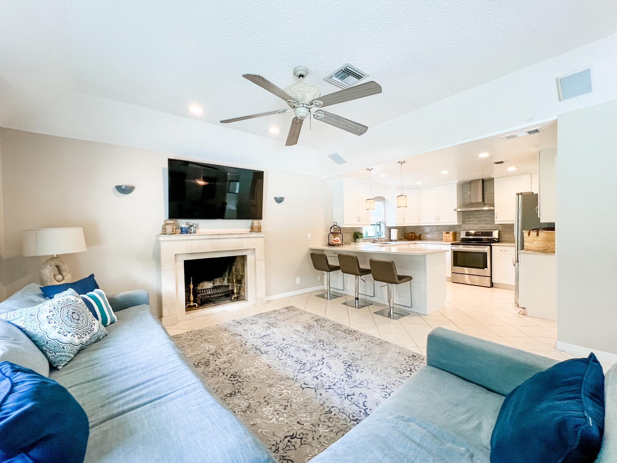 4563 Gleneagles Drive