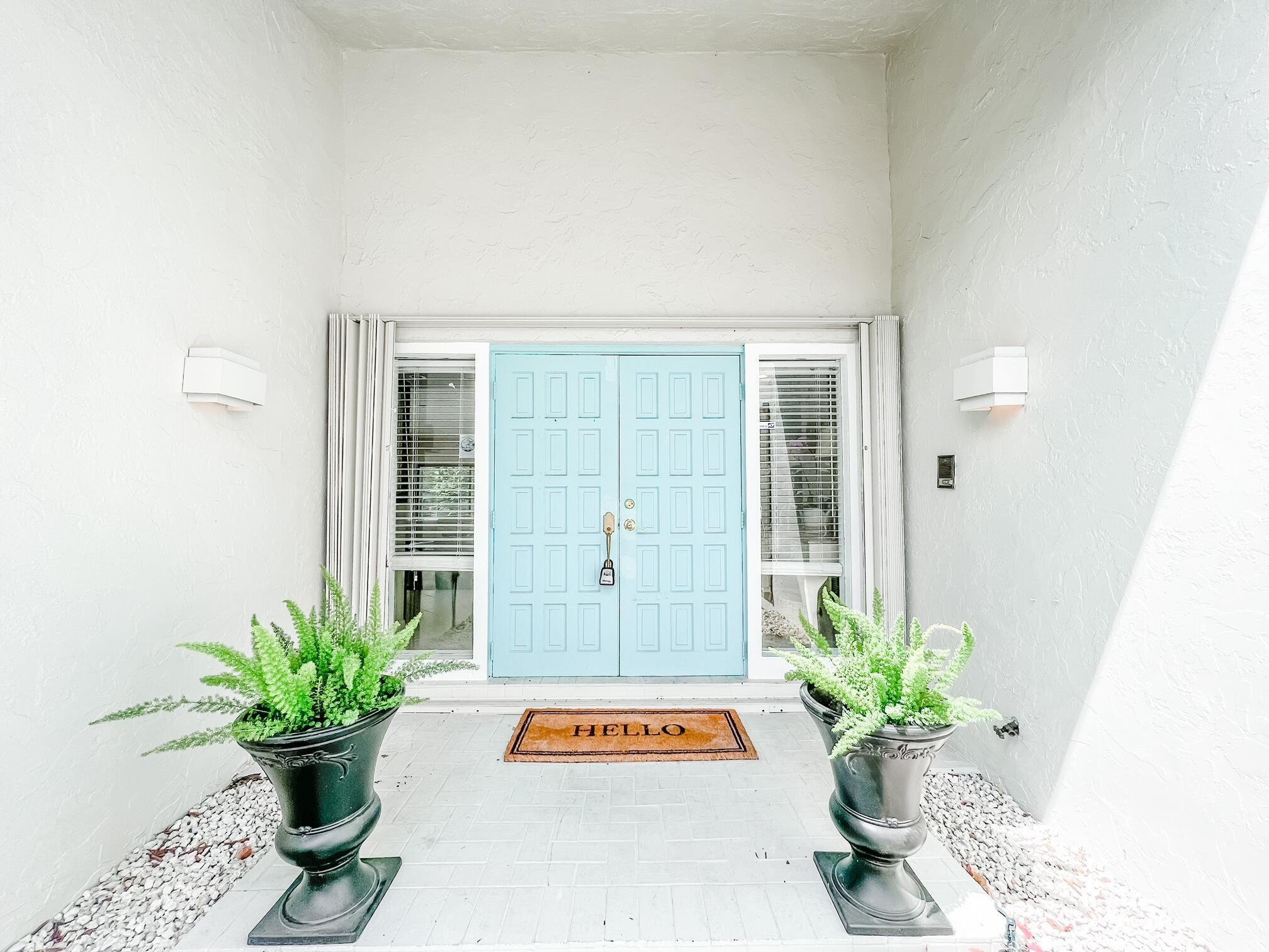 4563 Gleneagles Drive