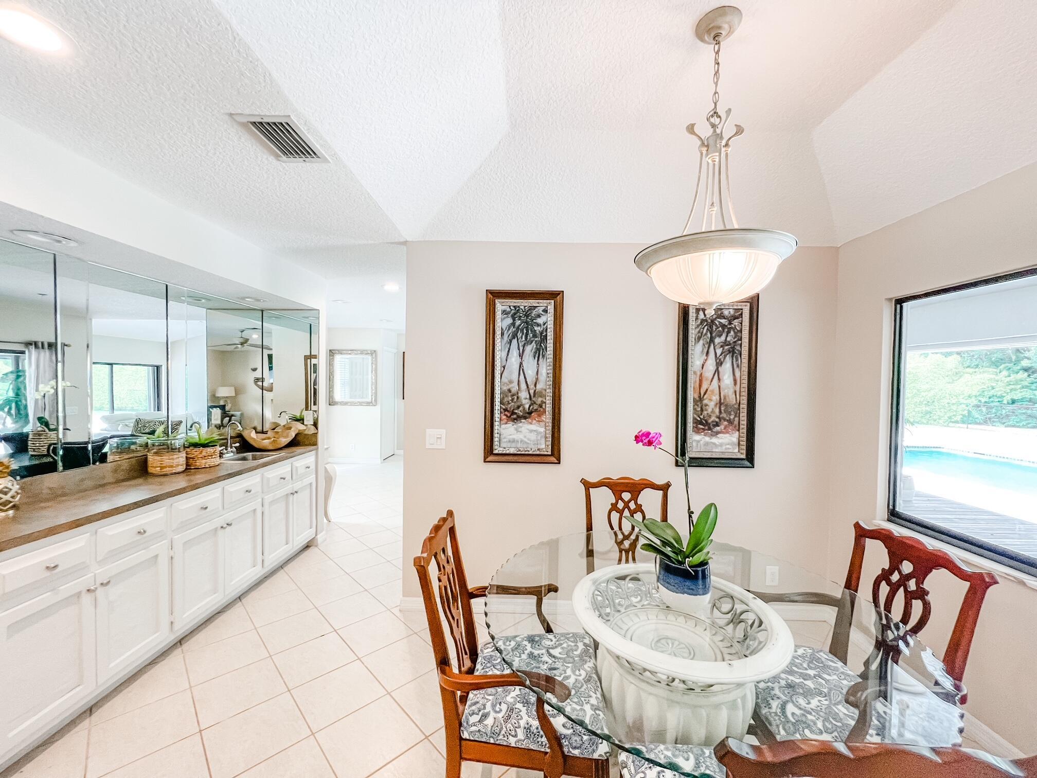 4563 Gleneagles Drive