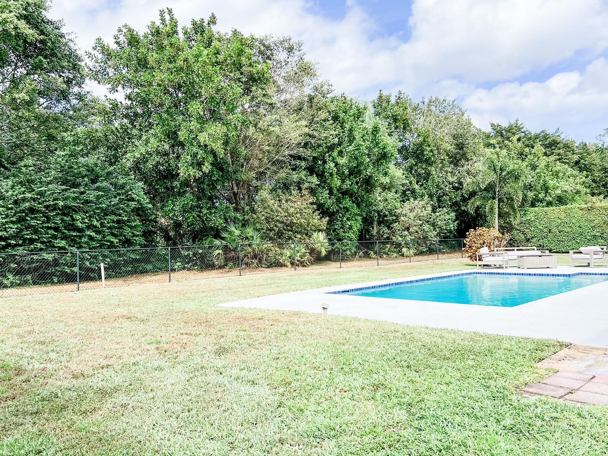 4563 Gleneagles Drive
