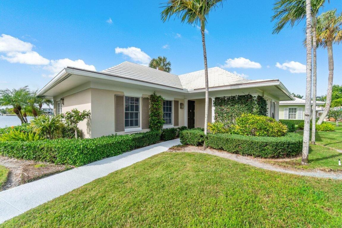 11587 Lost Tree Way Cottage #15