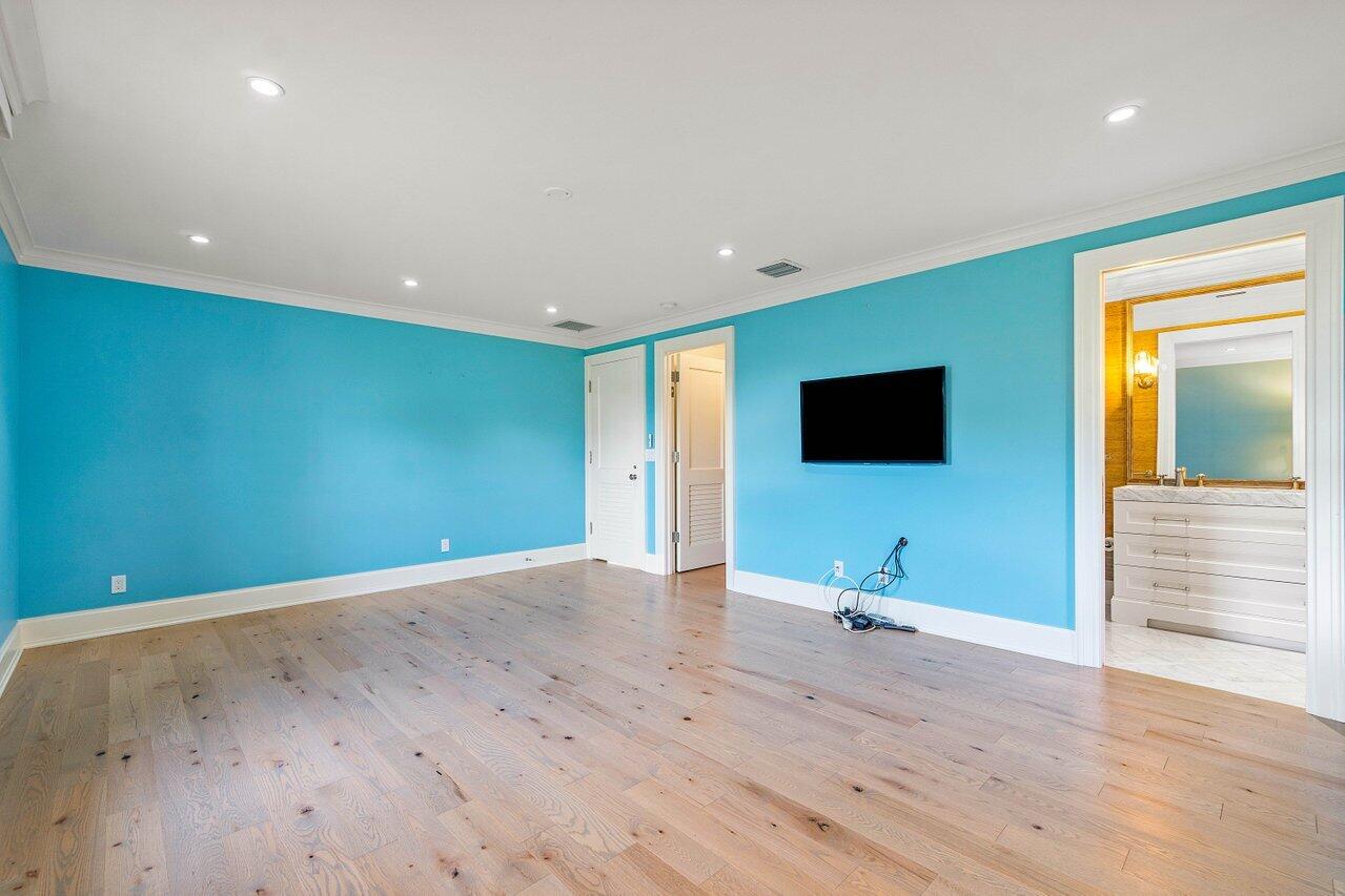 11587 Lost Tree Way Cottage #15