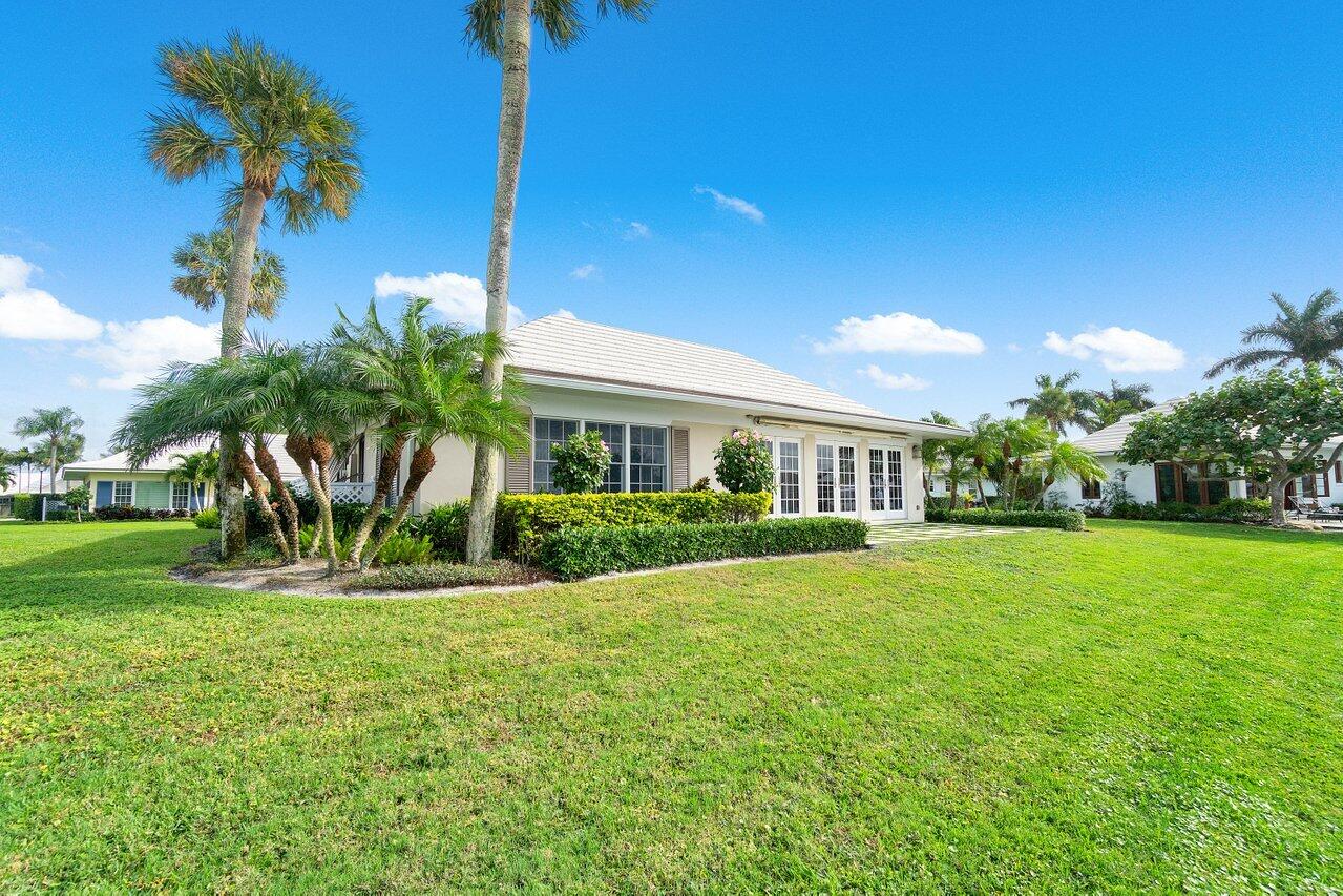 11587 Lost Tree Way Cottage #15