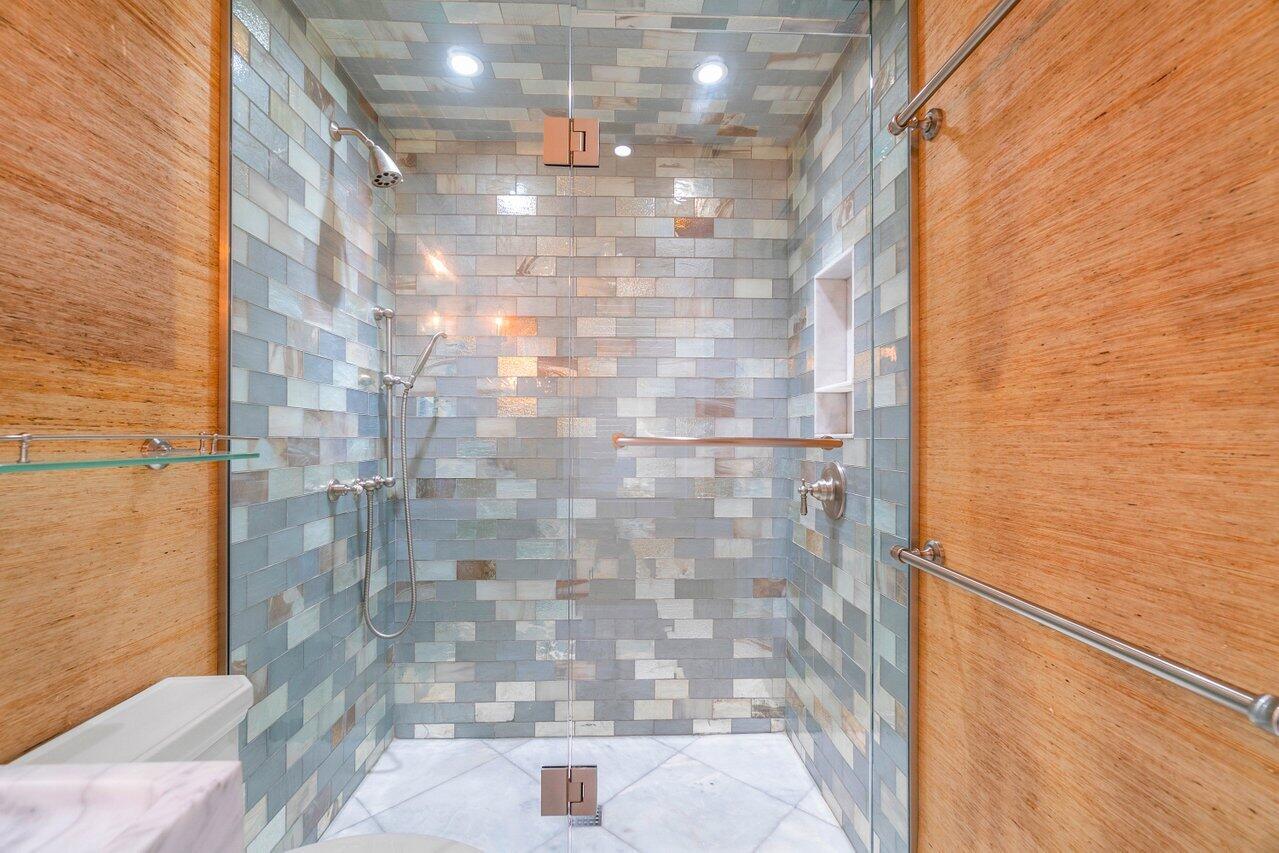 11587 Lost Tree Way Cottage #15