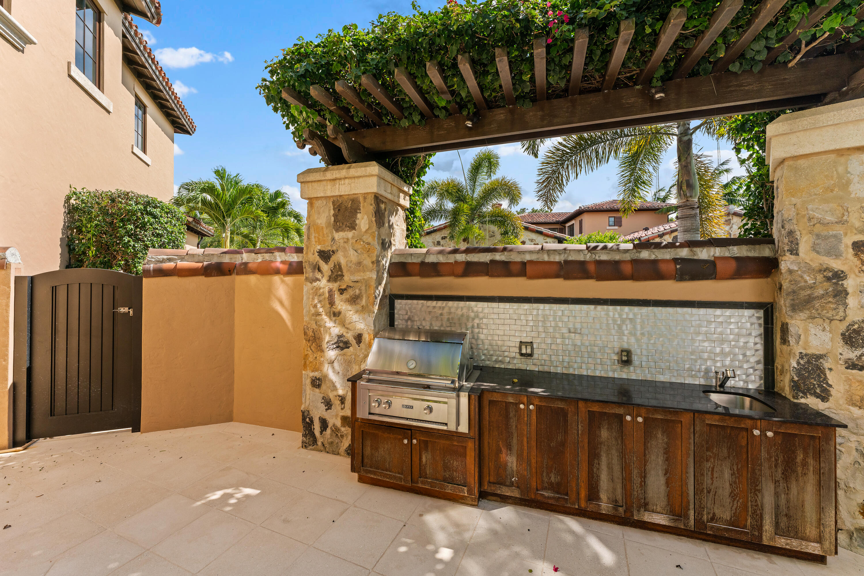 426 Via Del Orso Drive