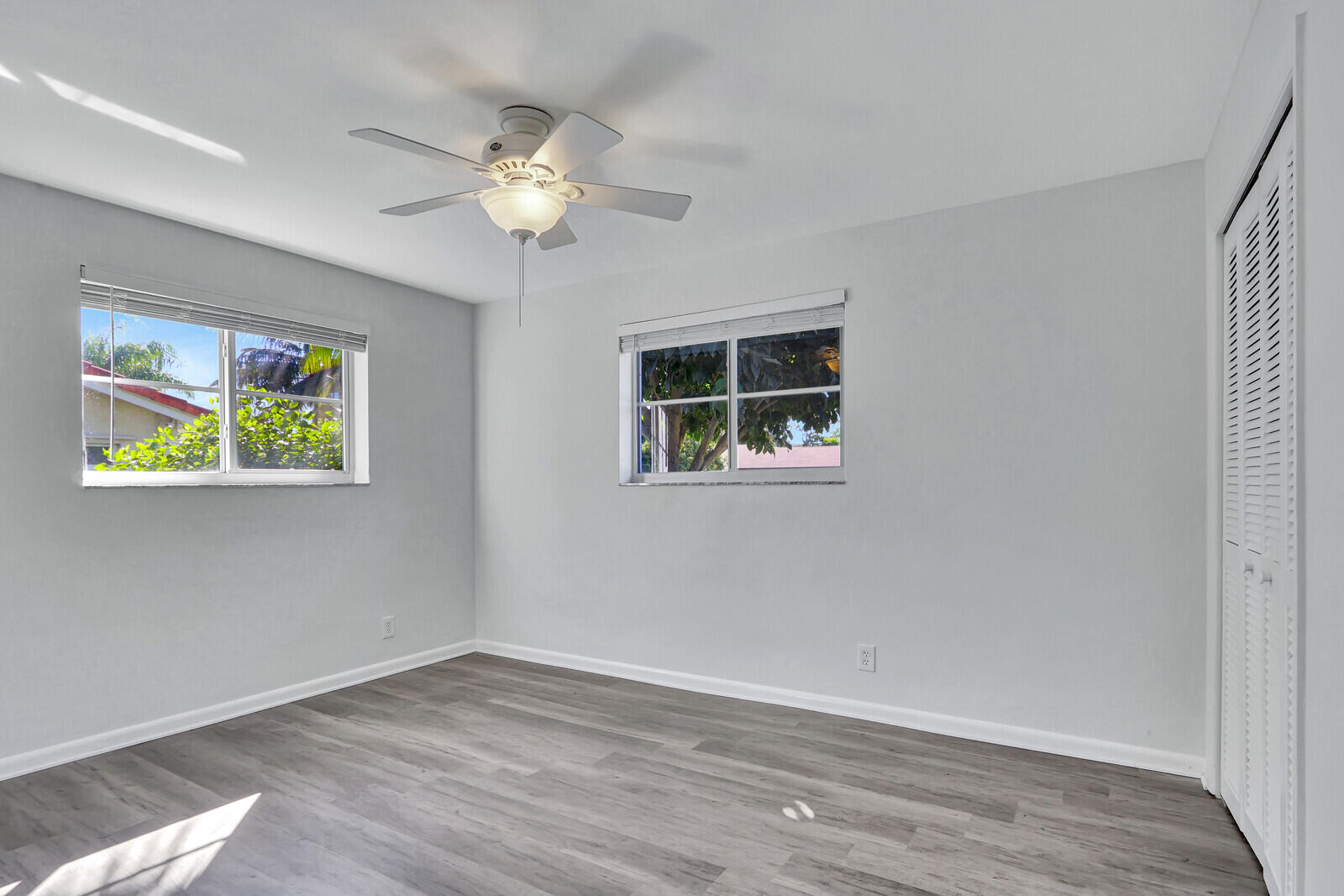 105 Beverly Road W