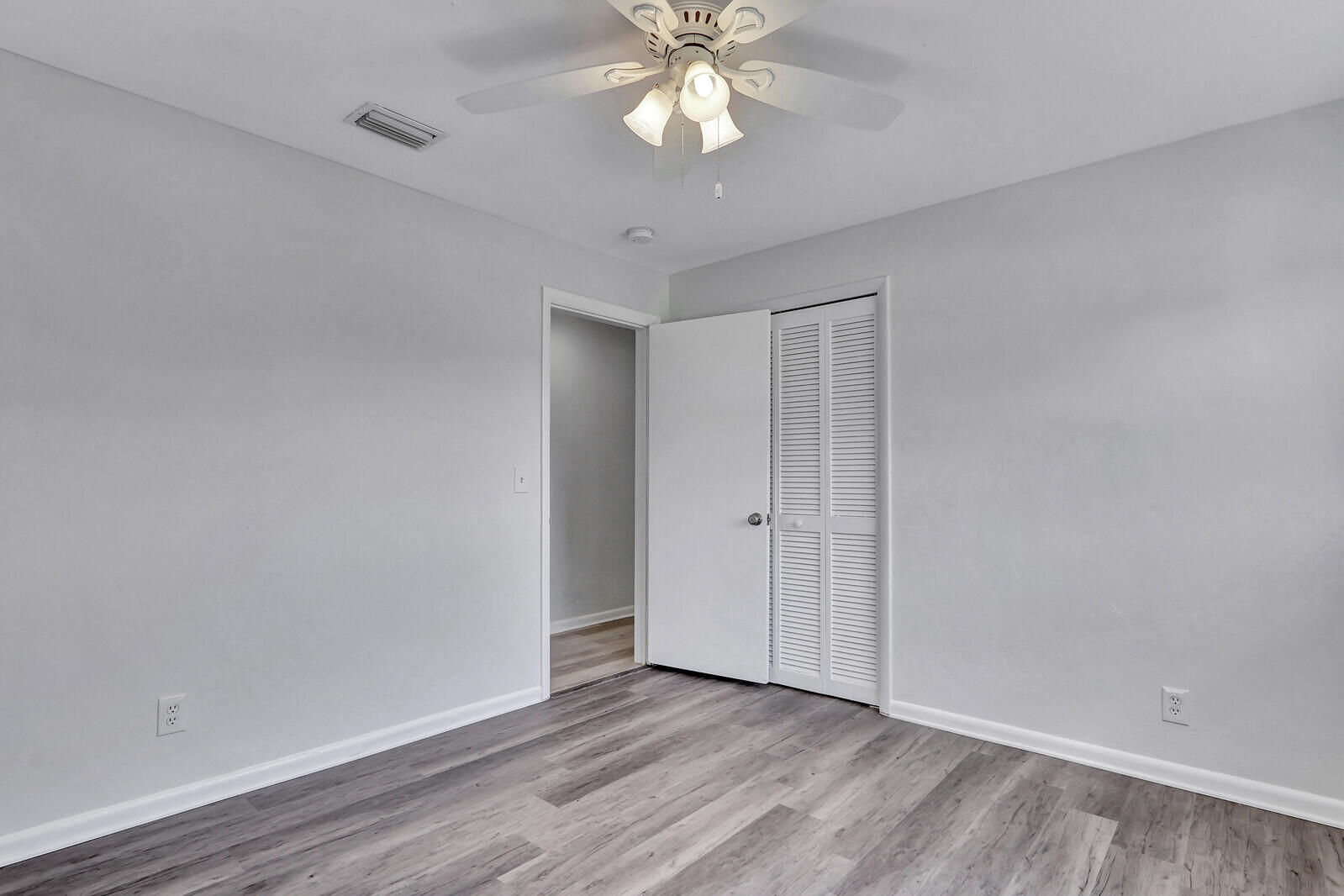 105 Beverly Road W