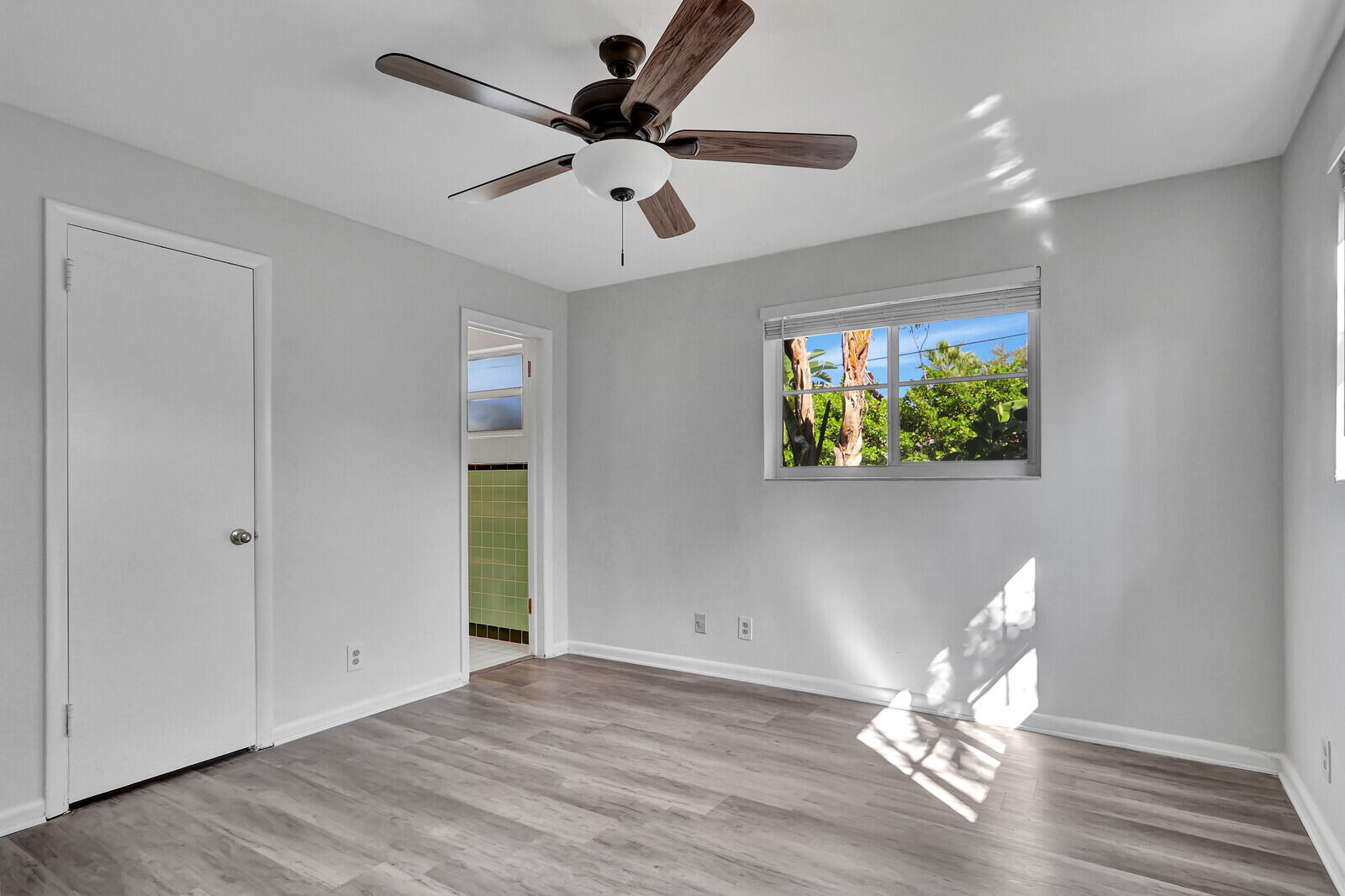 105 Beverly Road W