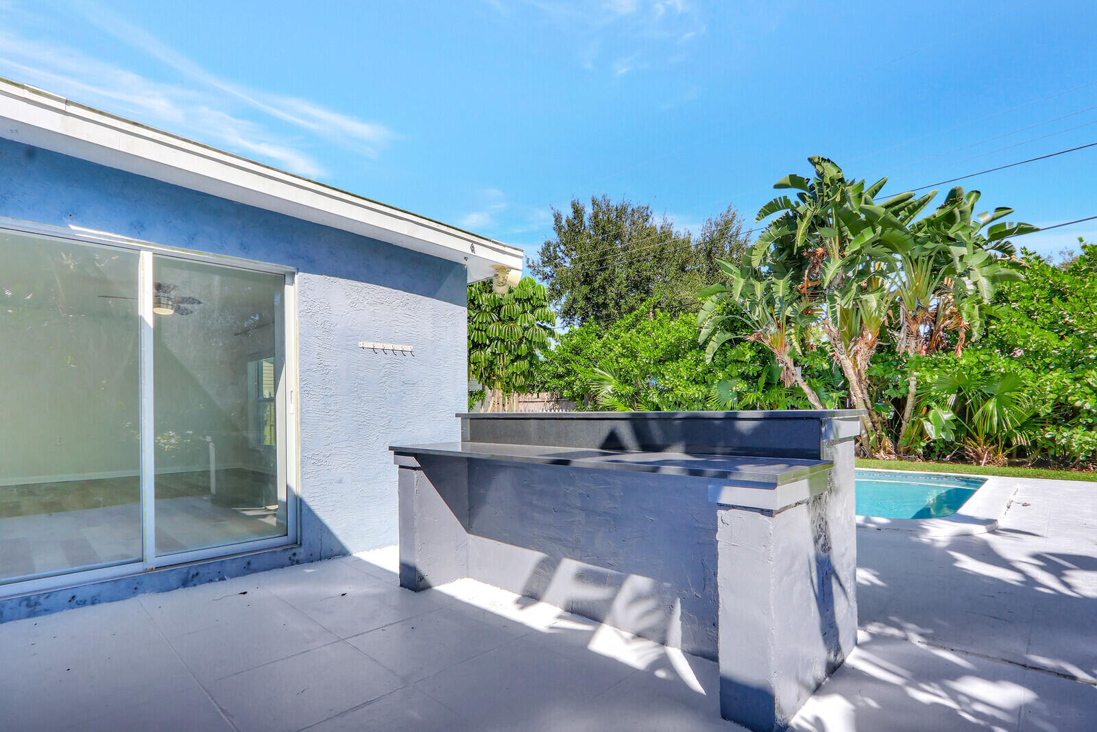 105 Beverly Road W