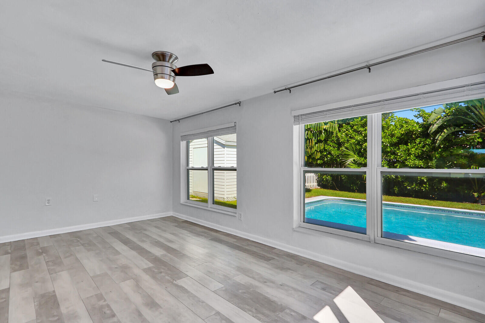 105 Beverly Road W