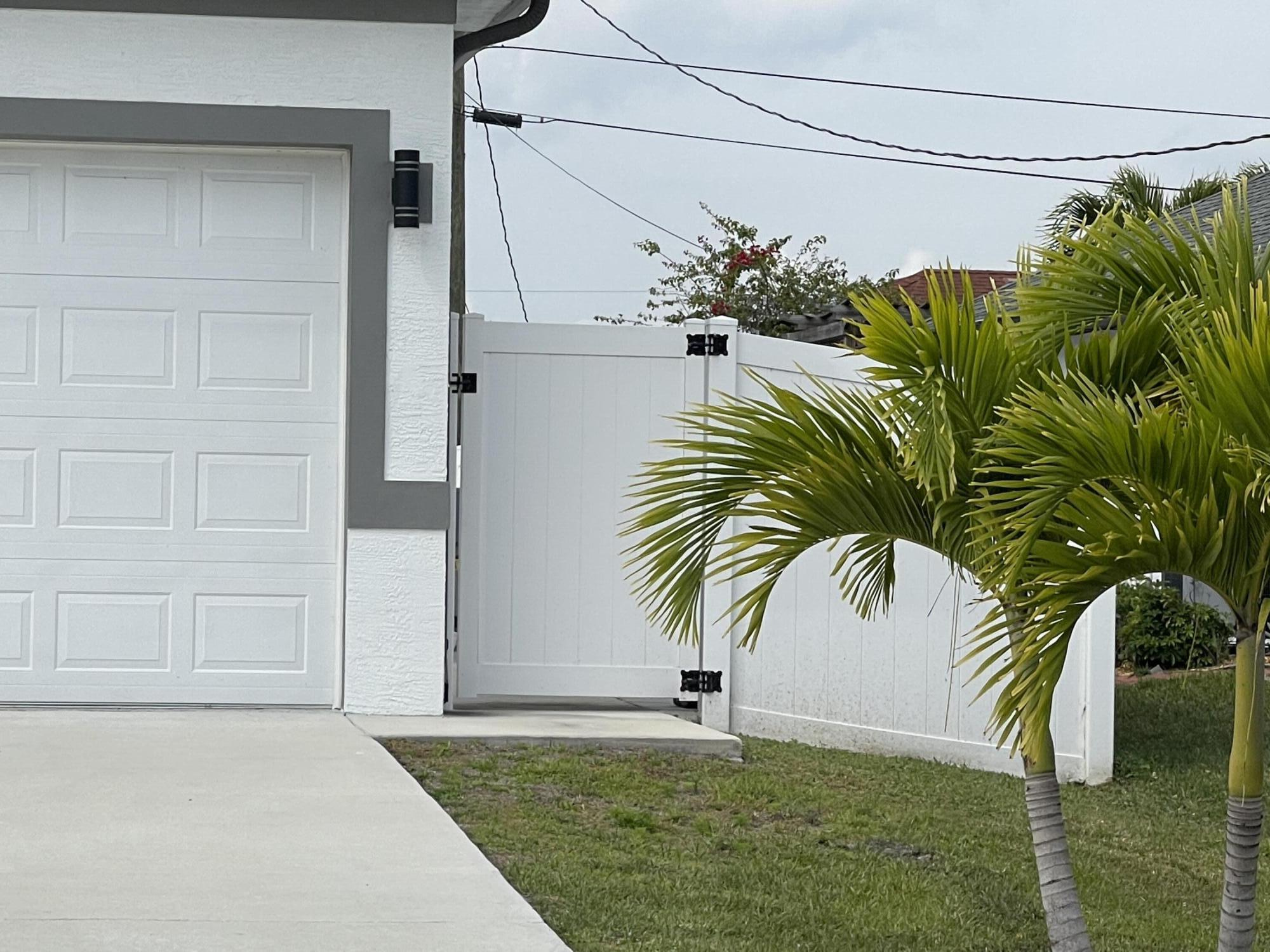 1692 SW Paddock Street, Port St. Lucie