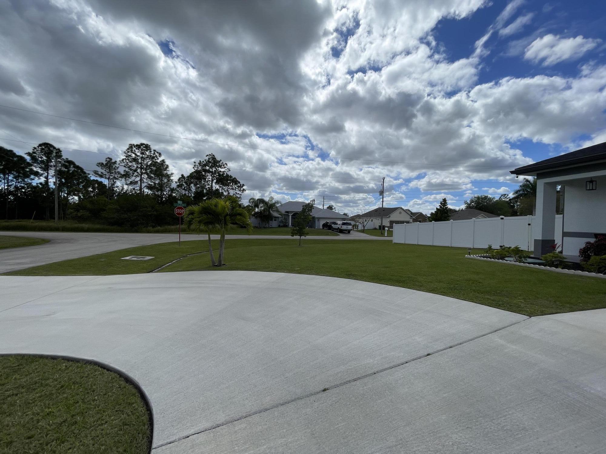 1692 SW Paddock Street, Port St. Lucie