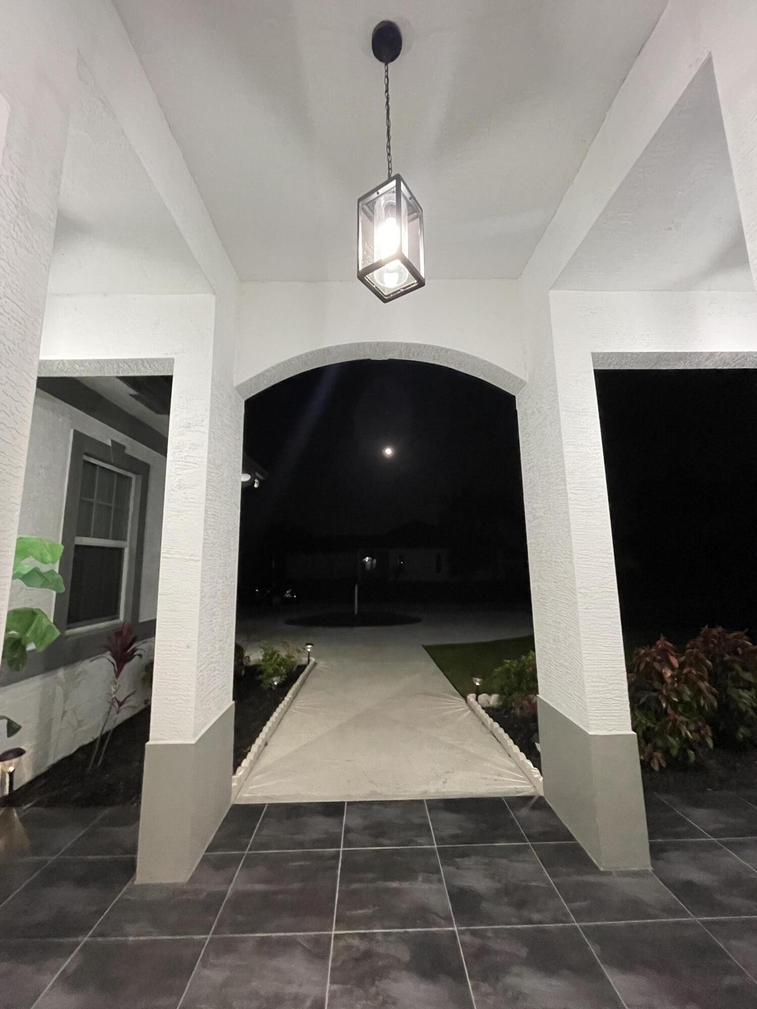 1692 SW Paddock Street, Port St. Lucie