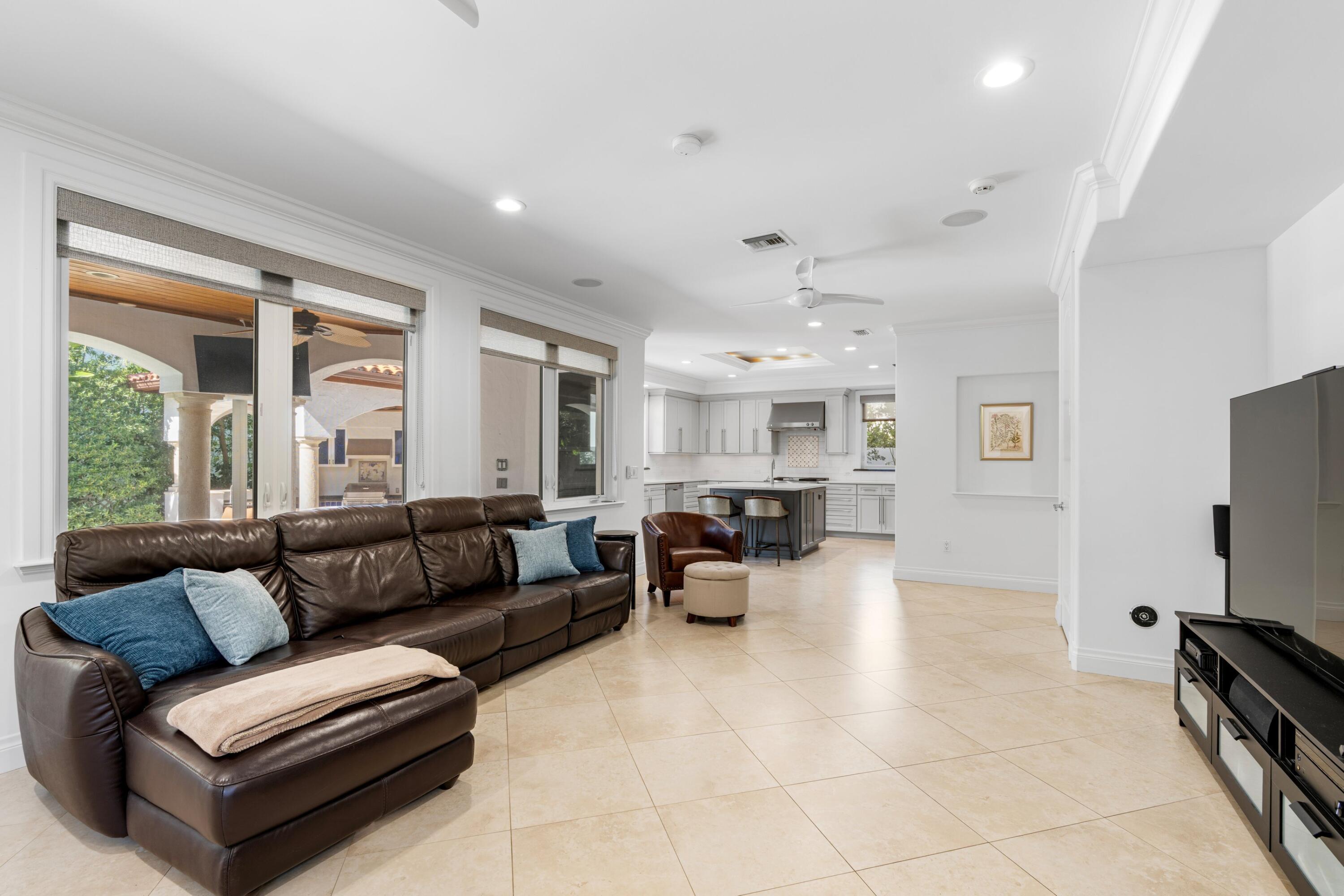 901 NW 4th Court