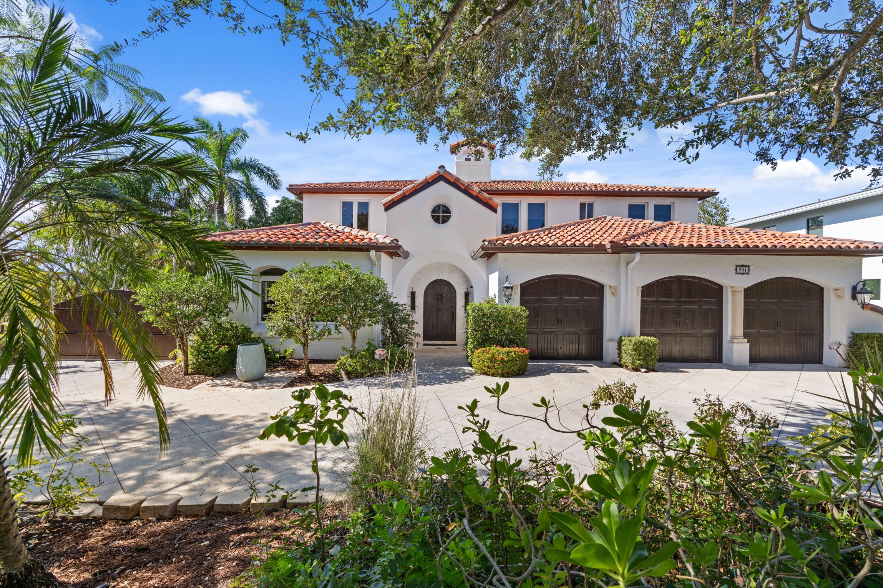 901 NW 4th Court