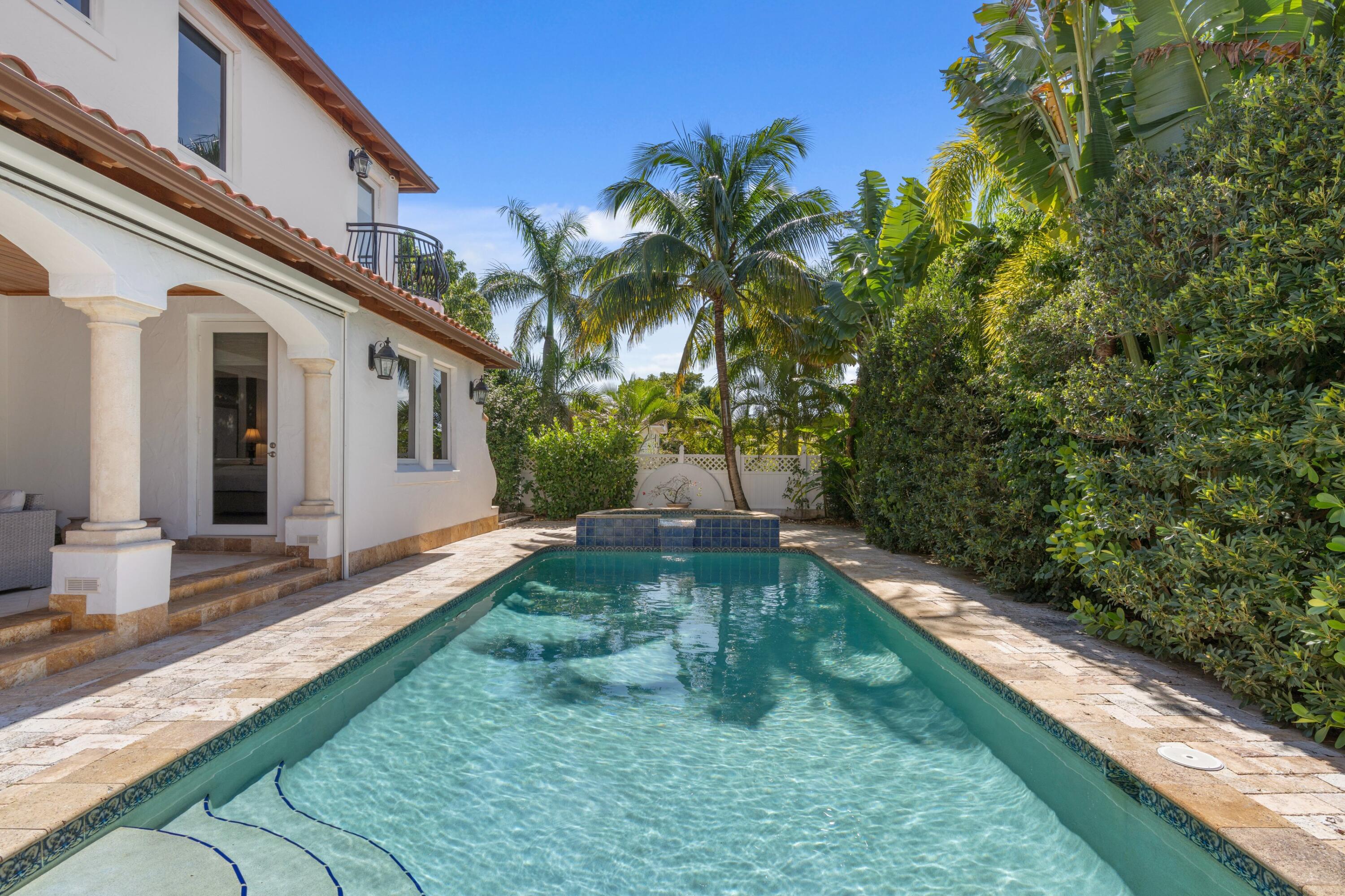 901 NW 4th Court