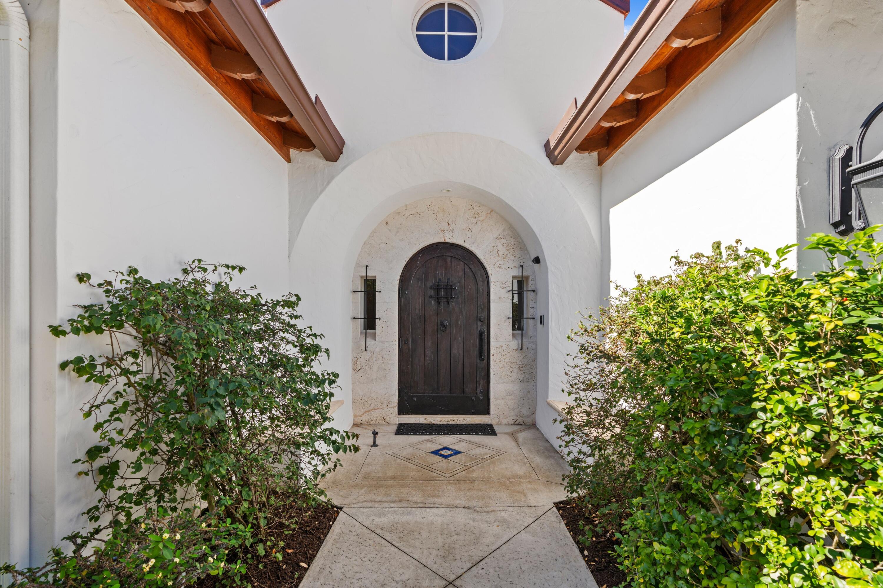 901 NW 4th Court