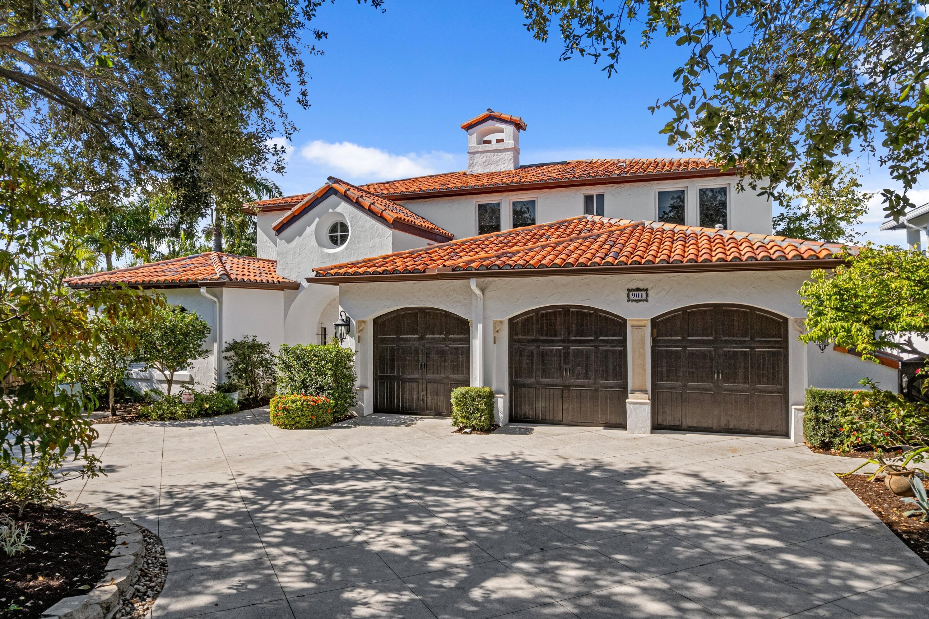 901 NW 4th Court
