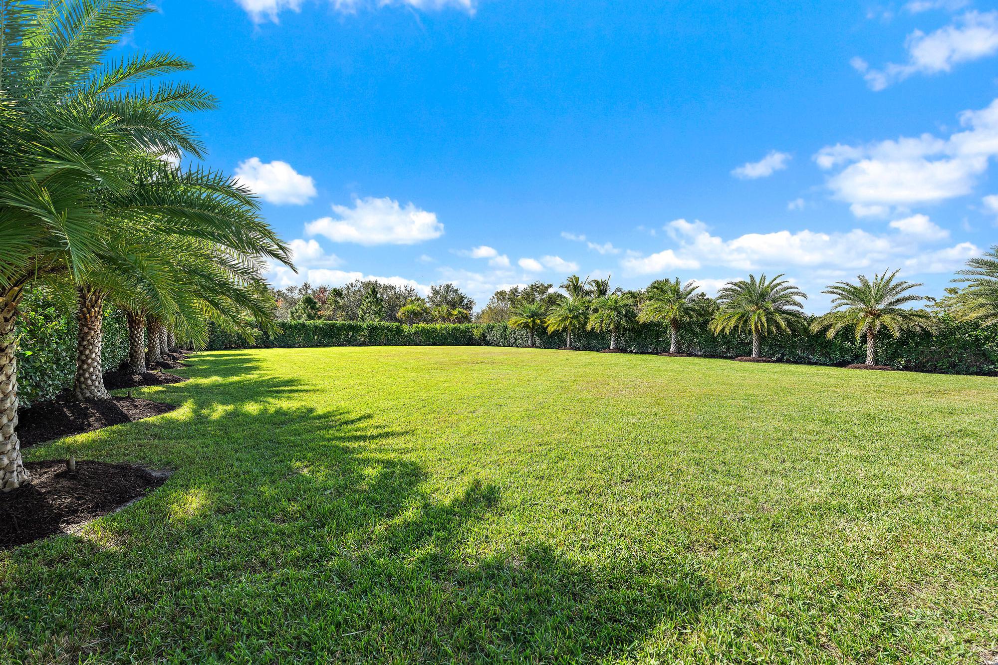 20181 SE Bridgewater Drive