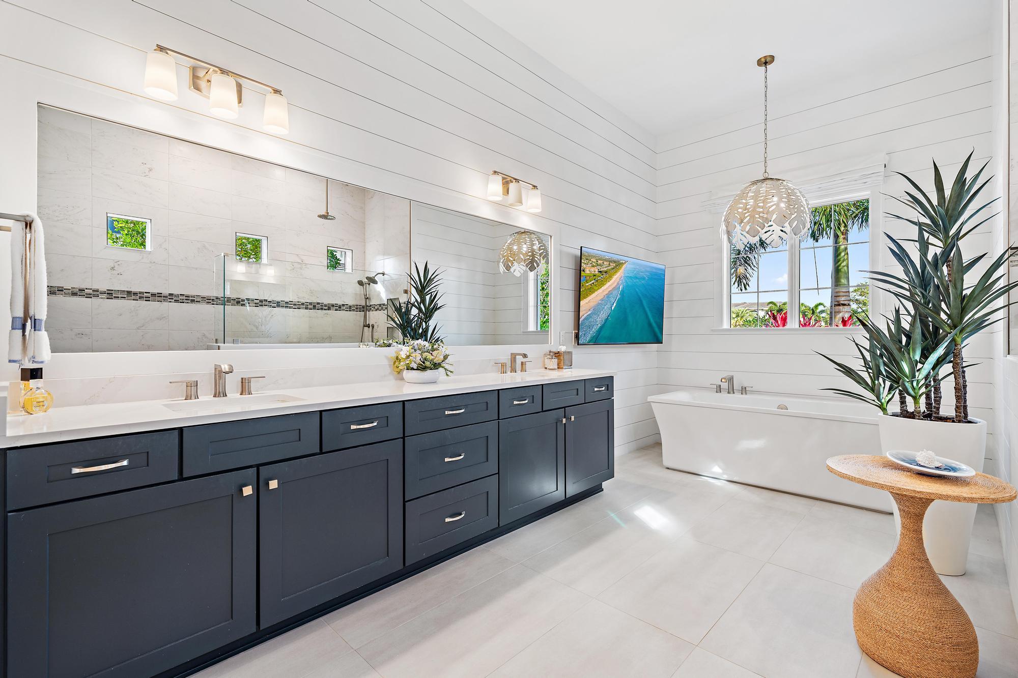 20181 SE Bridgewater Drive