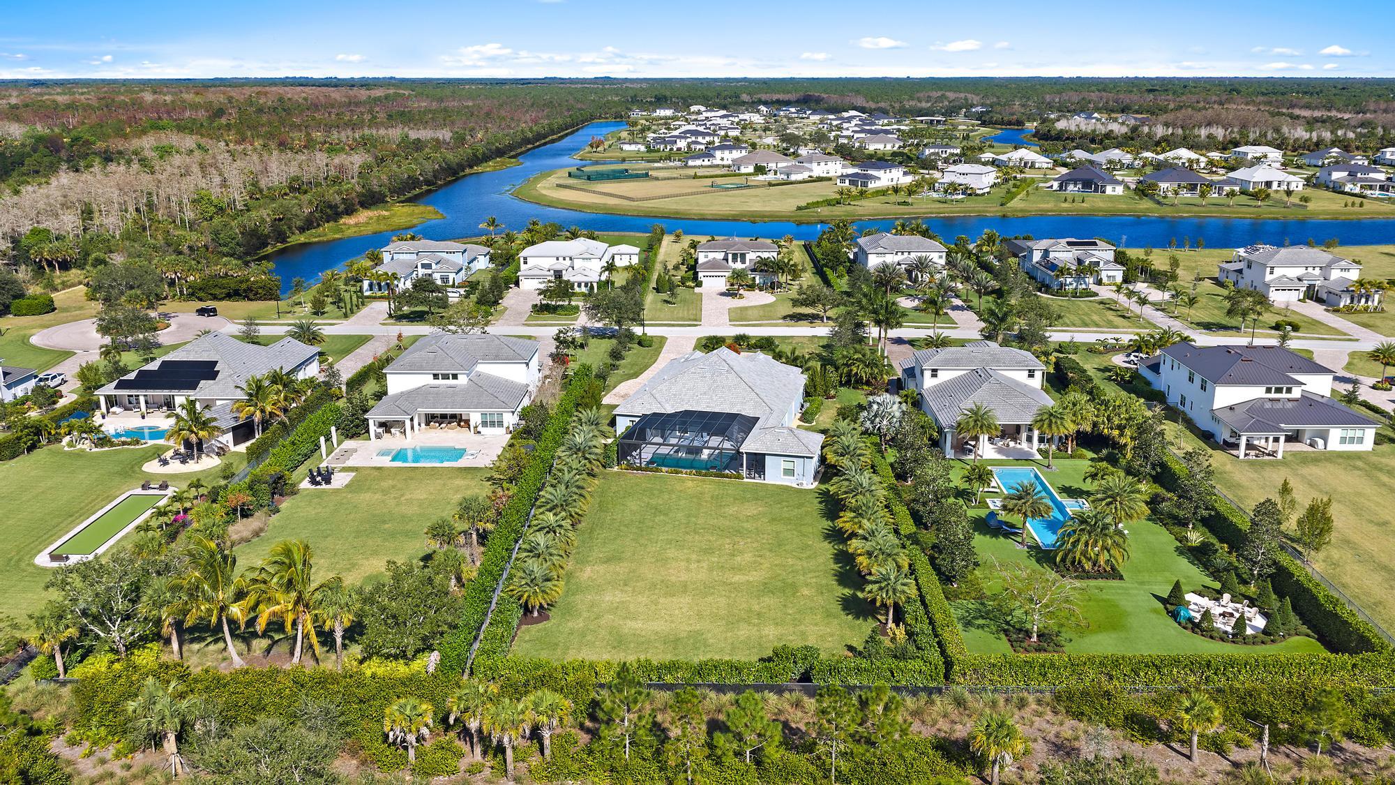 20181 SE Bridgewater Drive