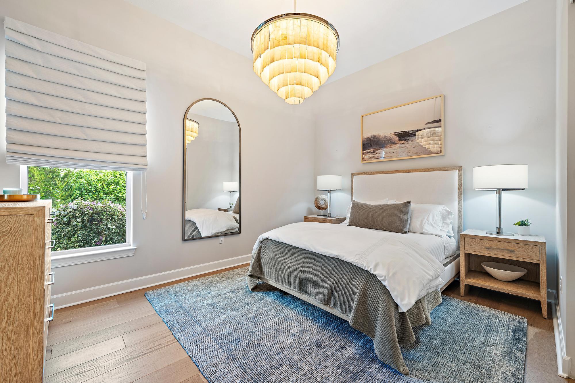 20181 SE Bridgewater Drive